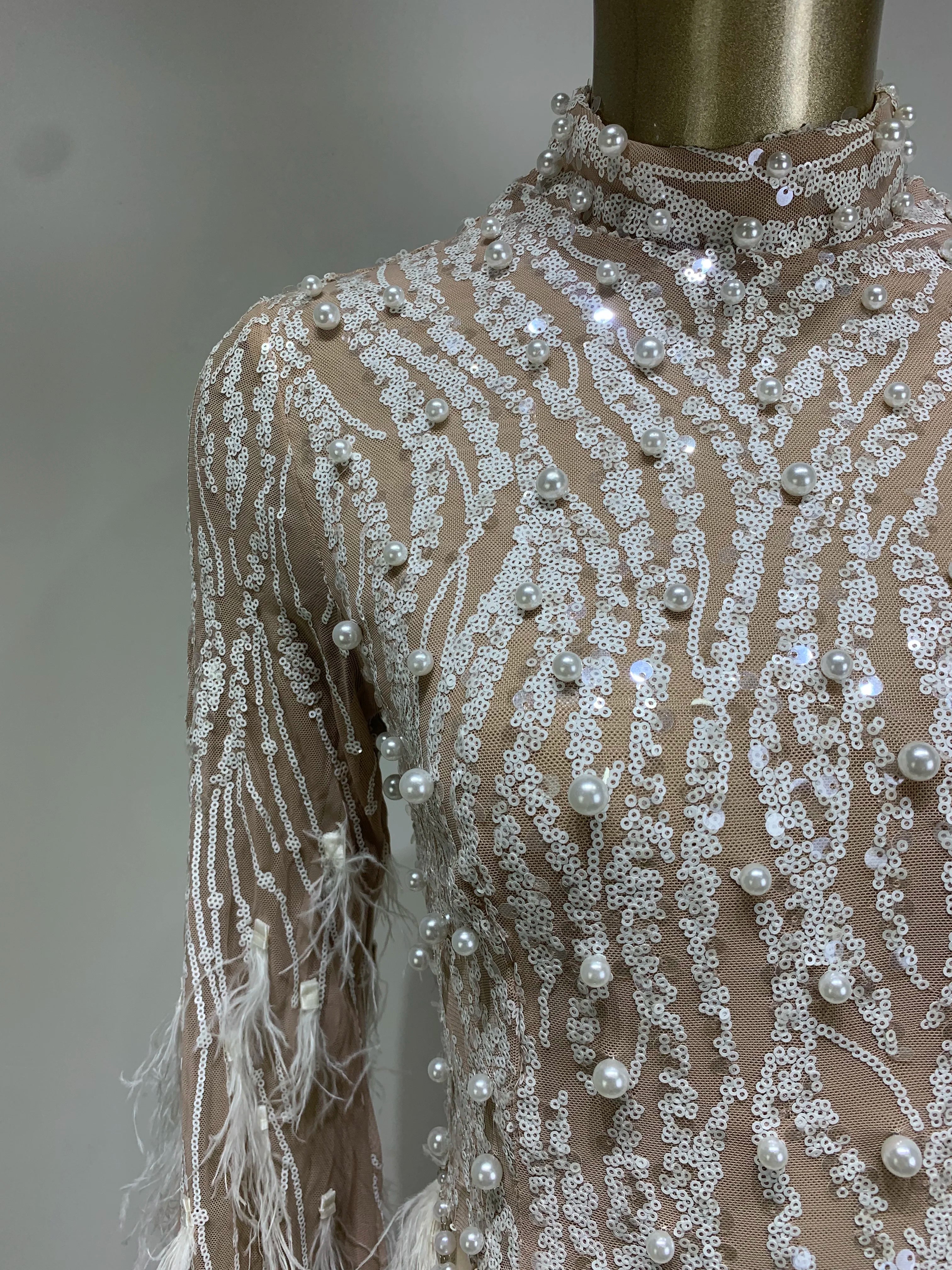 New Women Celebrity Sexy Long Sleeve Feather White Mini Pearl Bodycon Gowns Dress 2024 Elegant Evening Party Club Dress