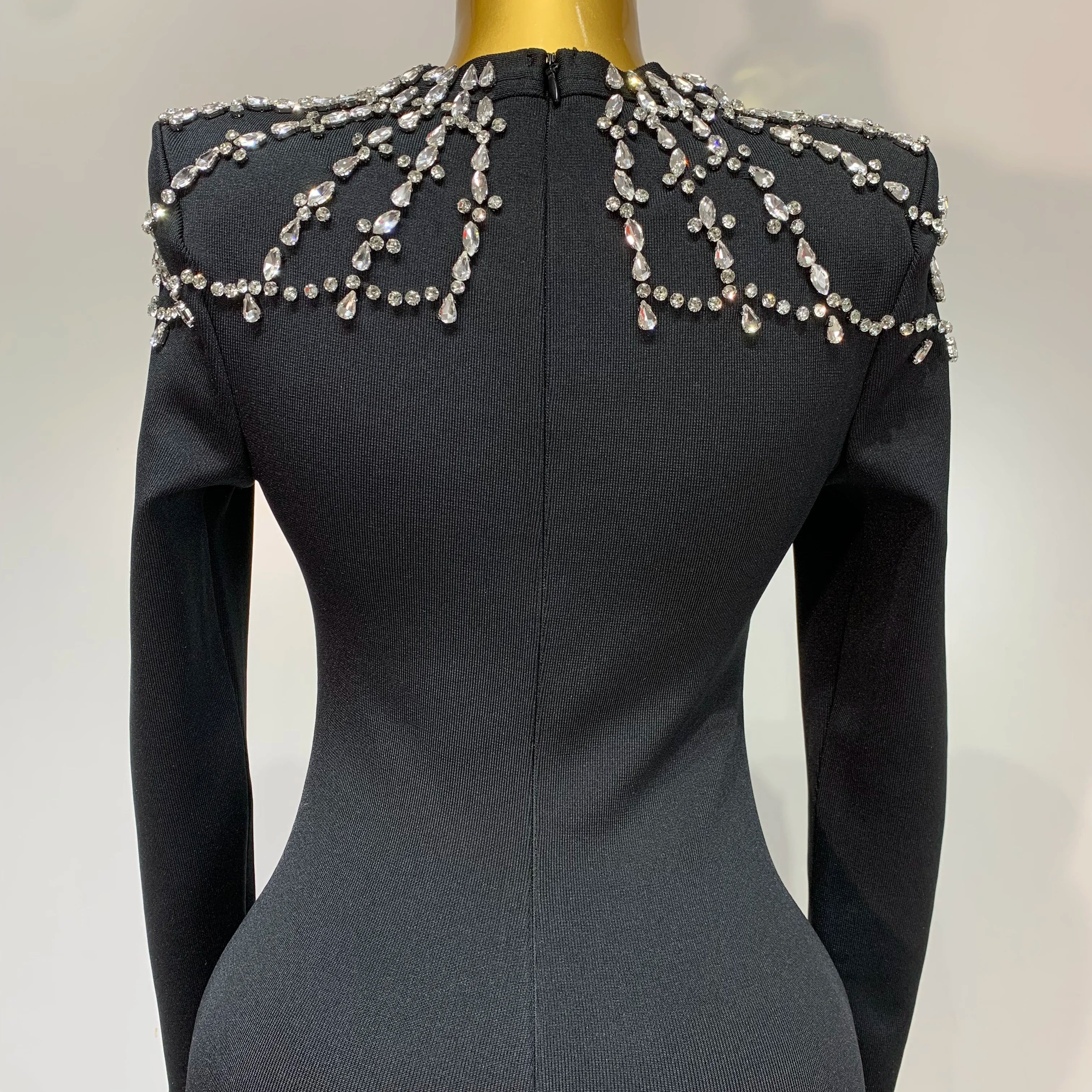 2025 New Luxury Birthday Dresses Diamond Tight Long Sleeve Square Neck Long Bandage Dress Women Wedding Evening Formal Gowns