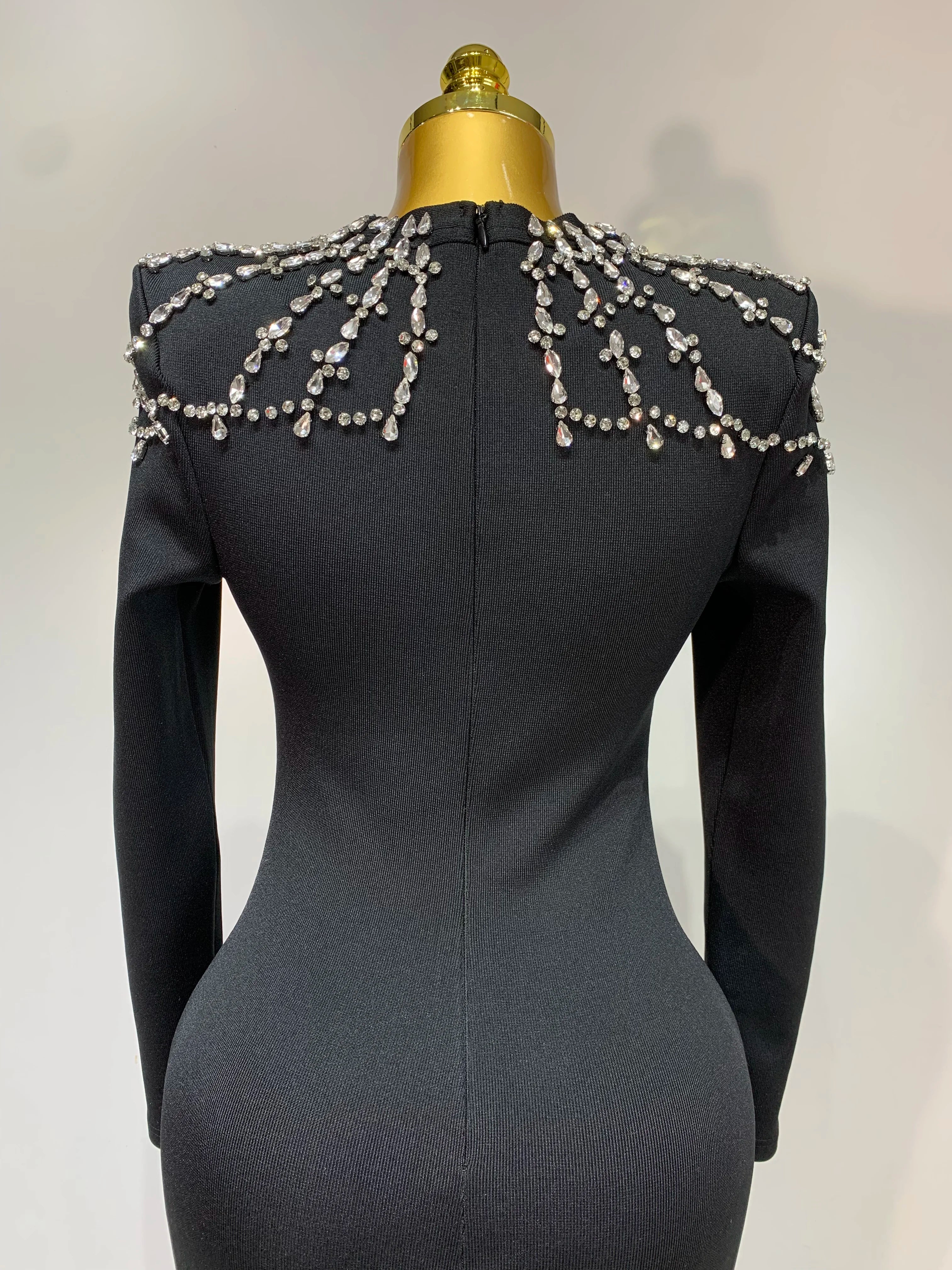 2025 New Luxury Birthday Dresses Diamond Tight Long Sleeve Square Neck Long Bandage Dress Women Wedding Evening Formal Gowns
