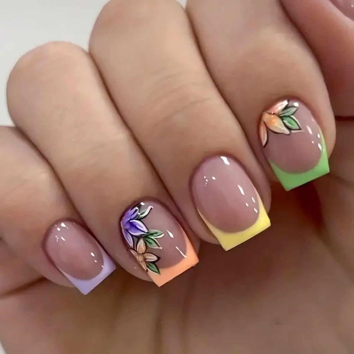 24Pcs Colorful French Press on Fake Nails with Glue Short Square Nail Art Tips Flower Design Wearable Full Cover False Nails 219