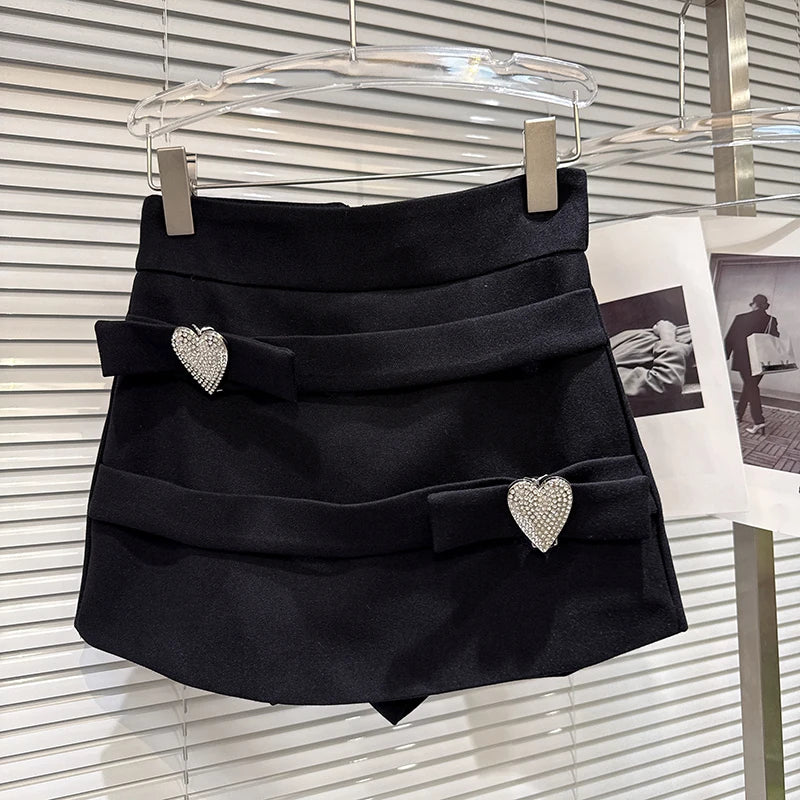 Winter New Niche Design Heart-shaped Rhinestone Buckle Thickened High-waisted Shorts For Women Female Trendy 11A07474 Black