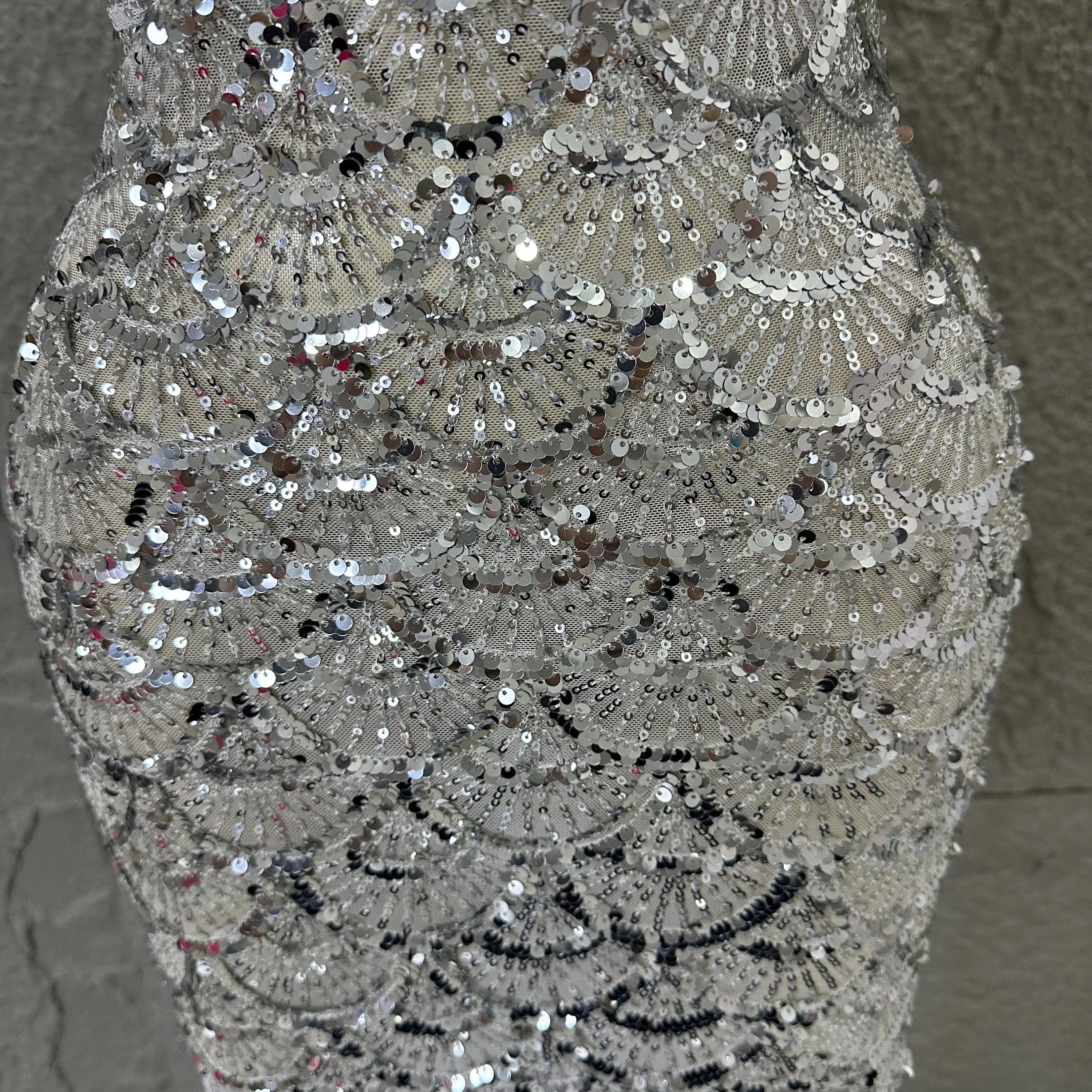 Elegant Silver Champagne Gold Strapless Mini Dress Women Sexy Sequin Form-Fitting Evening Party Nightclub Cocktail Party Costume