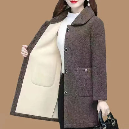 冬中年高齢者の婦人服厚みのある模造ラムウールコート母のミドル丈粒状ベルベットコートXL-6XL
