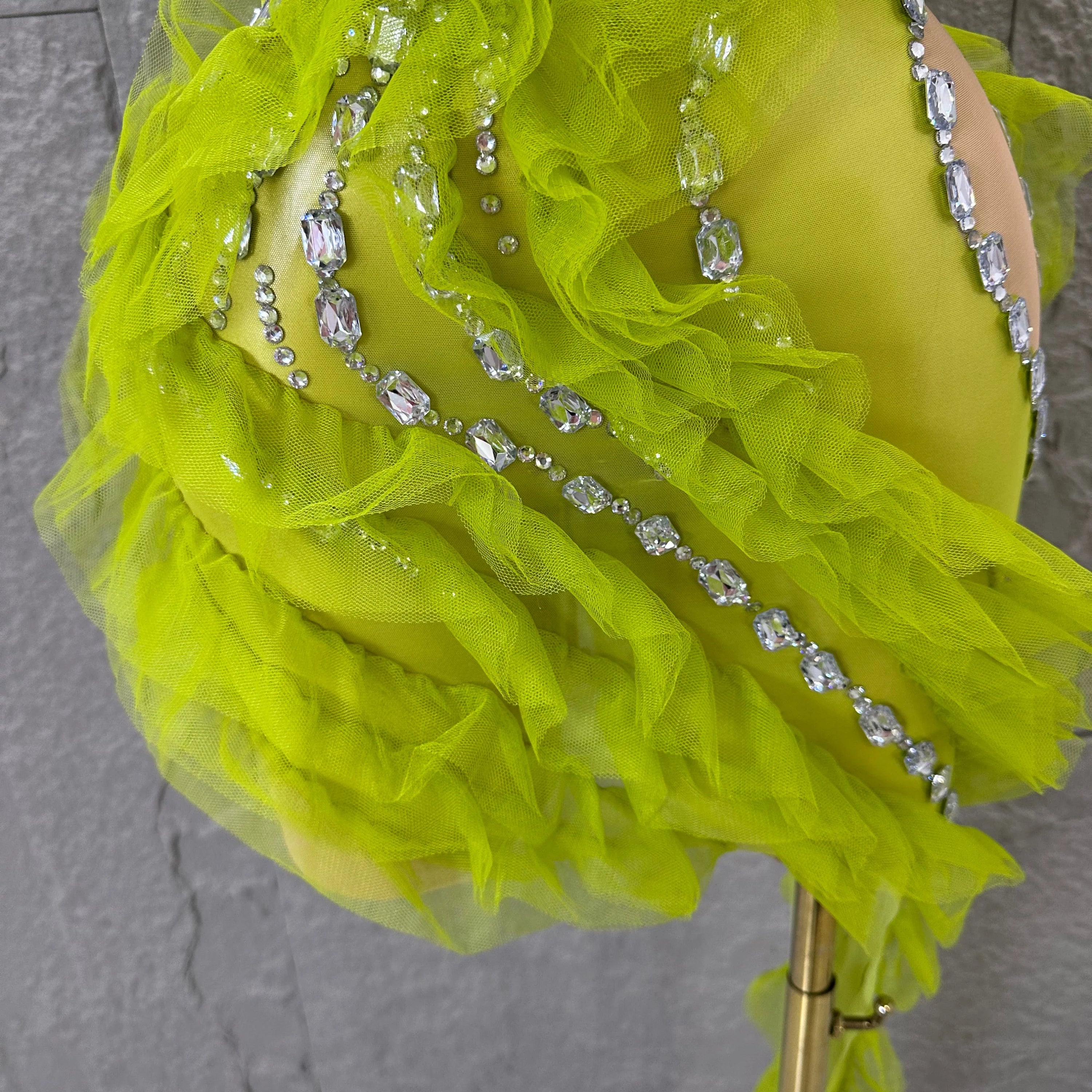 Luxury Green Sheer Mesh Ruffle Dress Neck Crystal Rhinestone Trim Cut Out Slim Fit Evening Wedding Guest Cocktail Party Dress