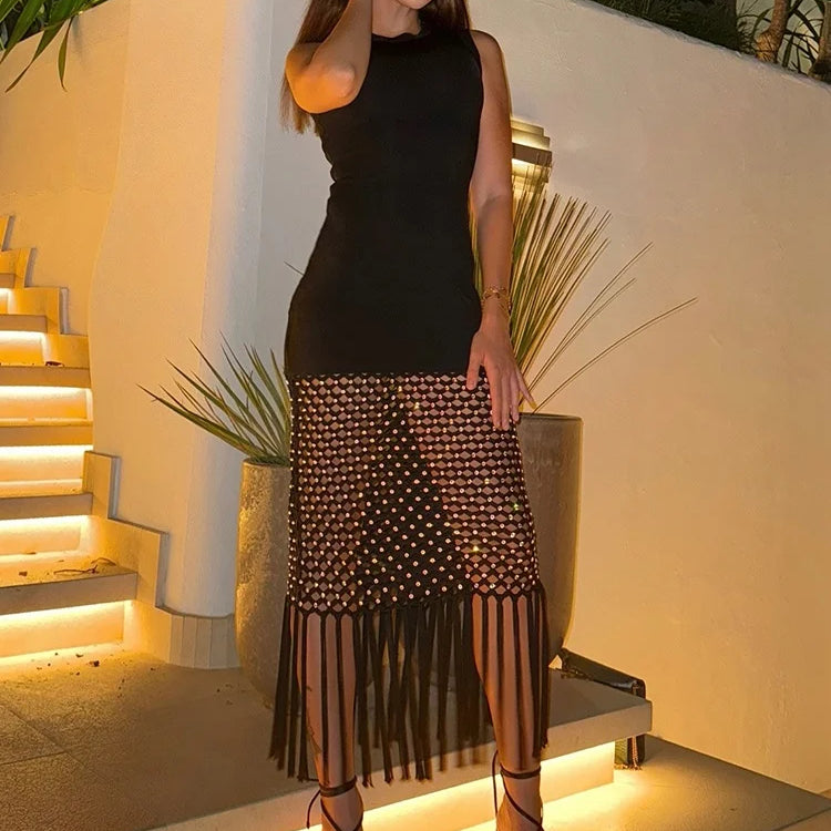VC Glamorous Black Sleeveless Dress with Mesh and Fringe Detail Fashion Evening Gown