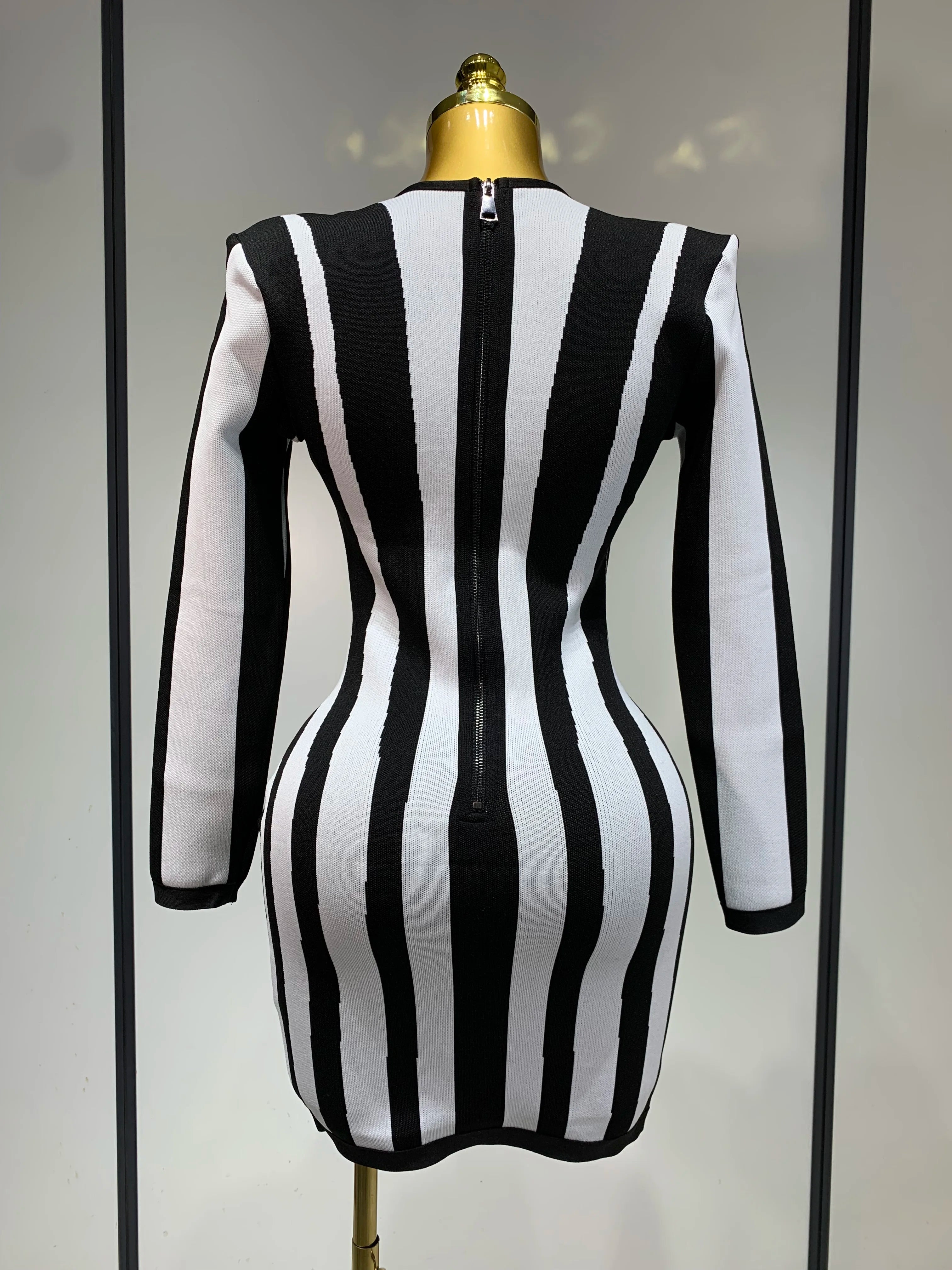 WomenLuxury Sexy Long Sleeve Stripe Black White Mini Bandage Dress 2025 Knitted Celebrity Elegant Evening Club Birthday Dresses