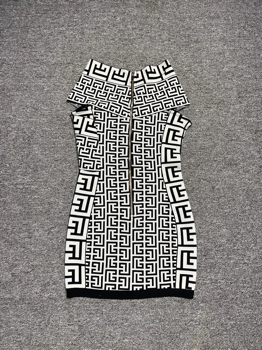 Women Sexy Slash Neck Off the Shoulder Bodycon Mini Bandage Dress Jacquard Elegant Evening Party Dress Wholesale