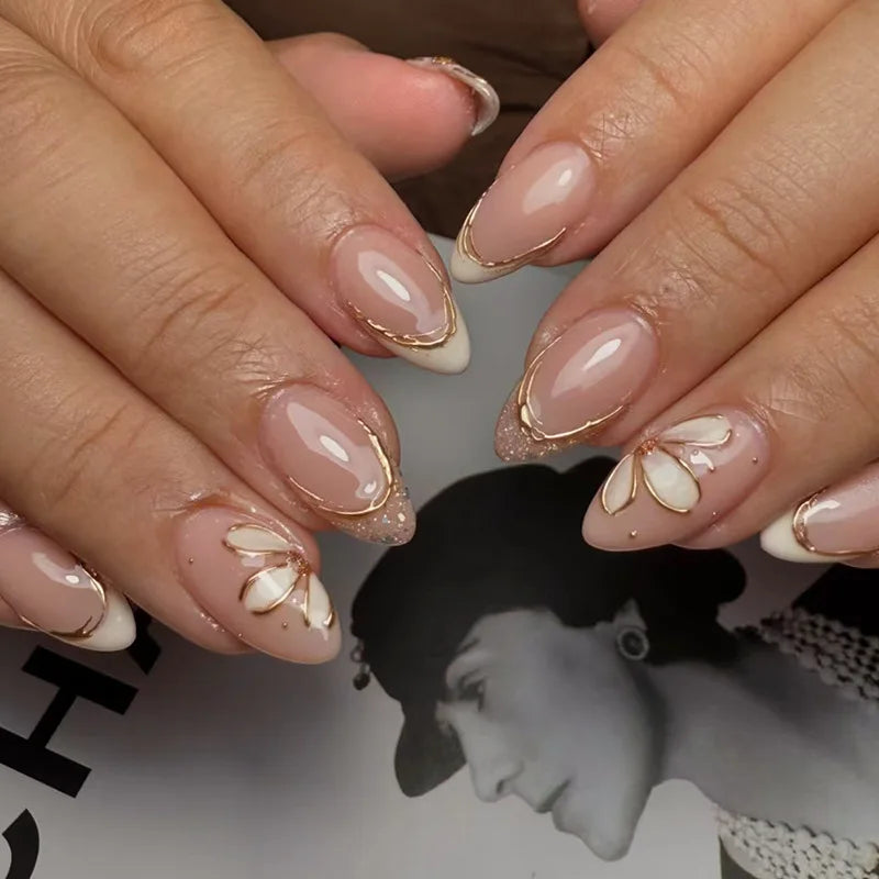 24Pcs Nude Pink Press on Fake Nails with Flower Design Short Almond French False Nails Golden Stripes Manicure Wearable Nail Tip 1889
