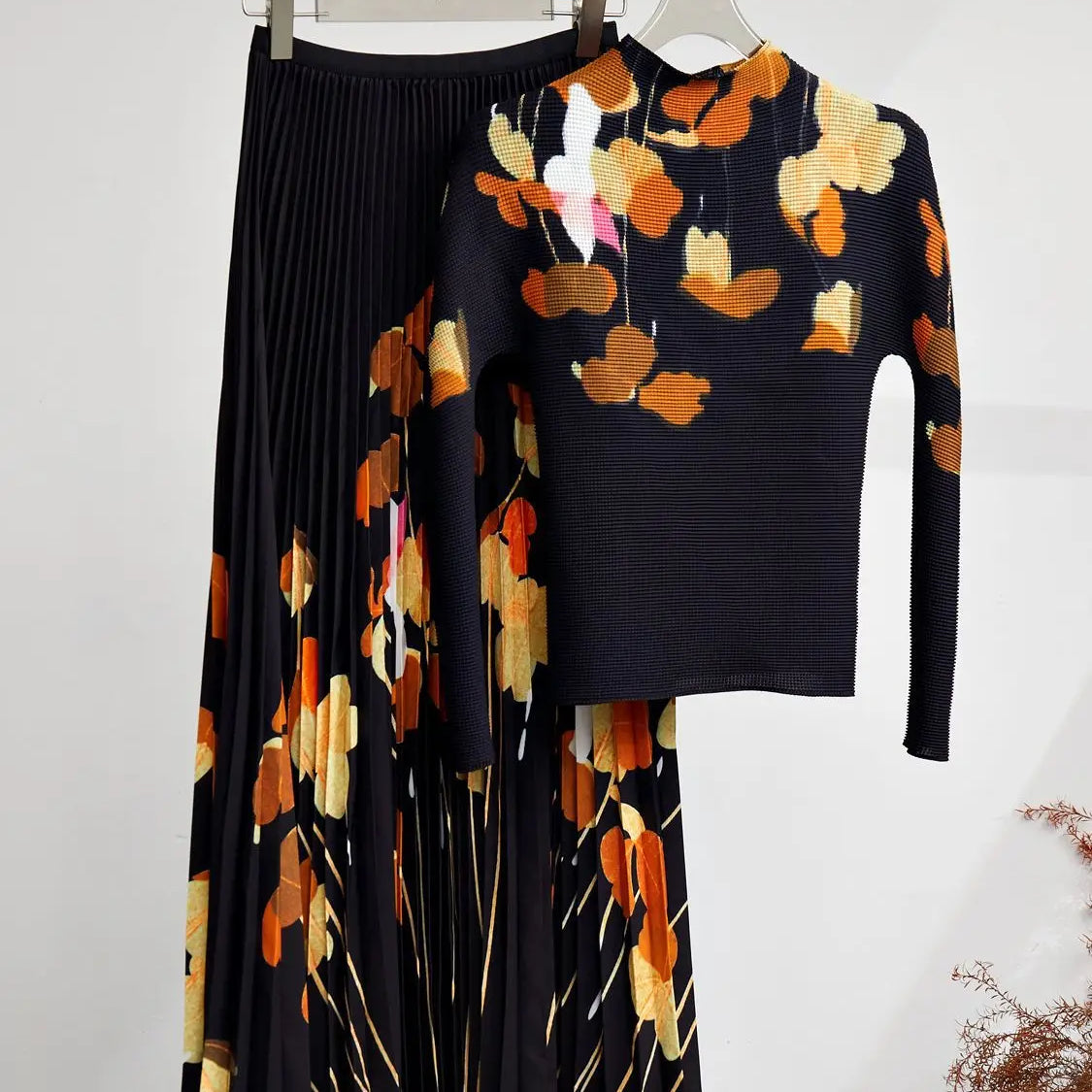 Spring Autumn Runway 2 Pieces Sets Women's Turtleneck Flower Print Stretch Pullover Top＋Long Pleated Skirt Suit Female Outfits as picture 1