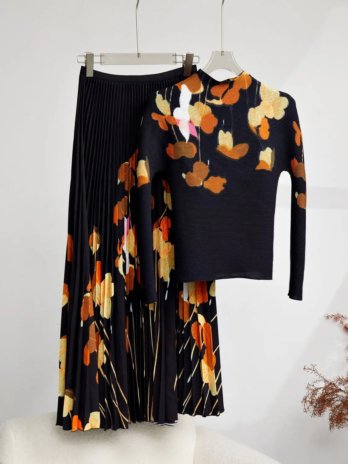 Spring Autumn Runway 2 Pieces Sets Women's Turtleneck Flower Print Stretch Pullover Top＋Long Pleated Skirt Suit Female Outfits as picture 1