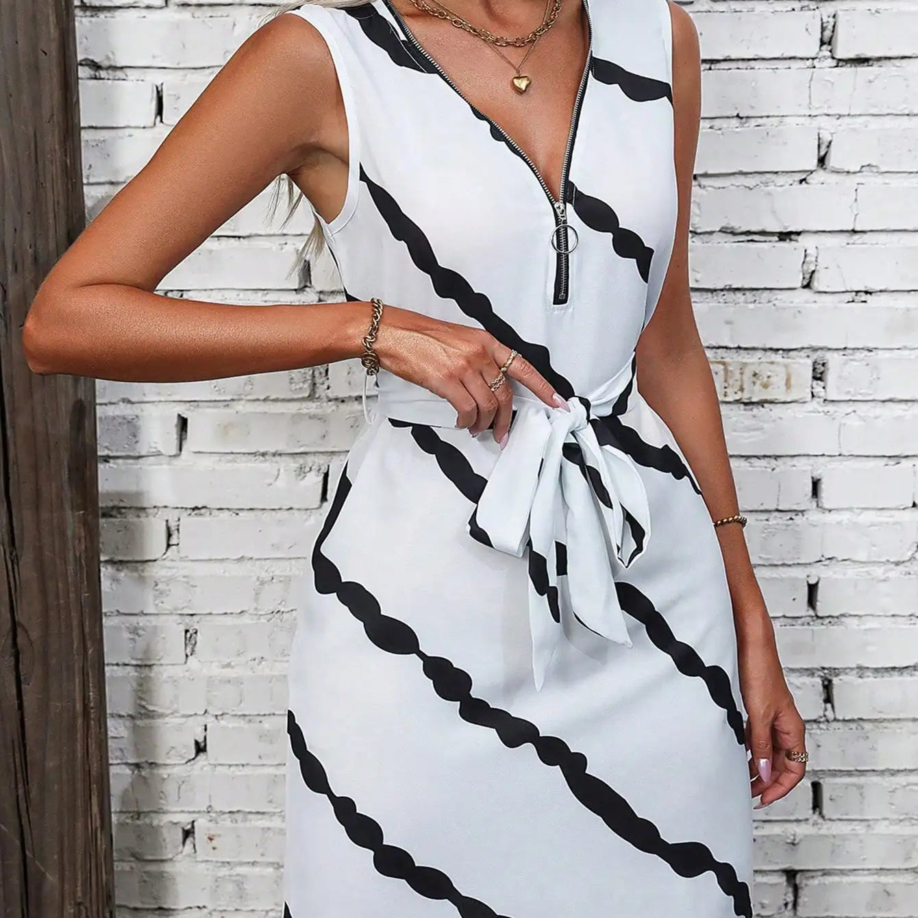 Cross border European and American women's fashionable belt slimming zippered dress