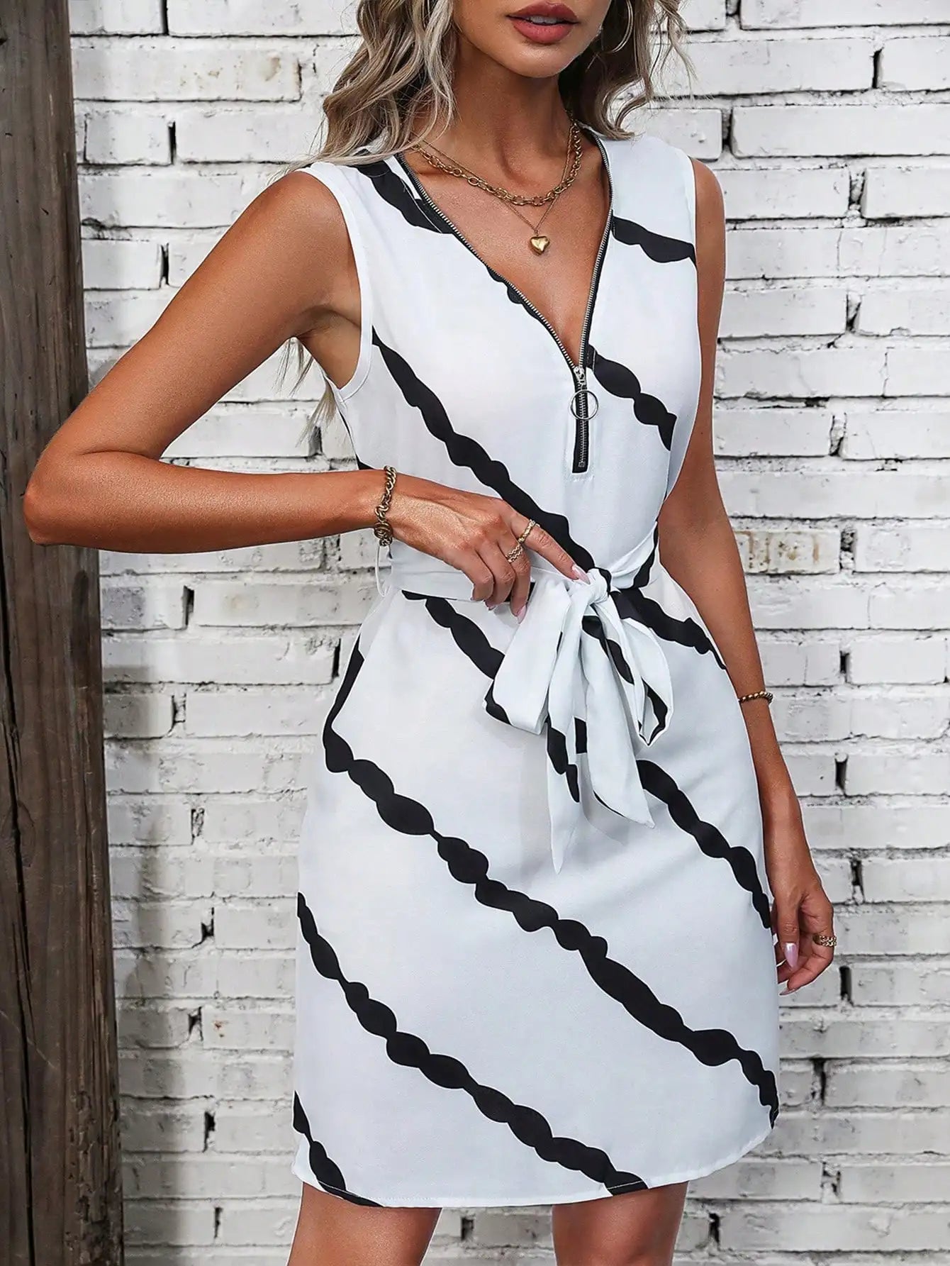 Cross border European and American women's fashionable belt slimming zippered dress