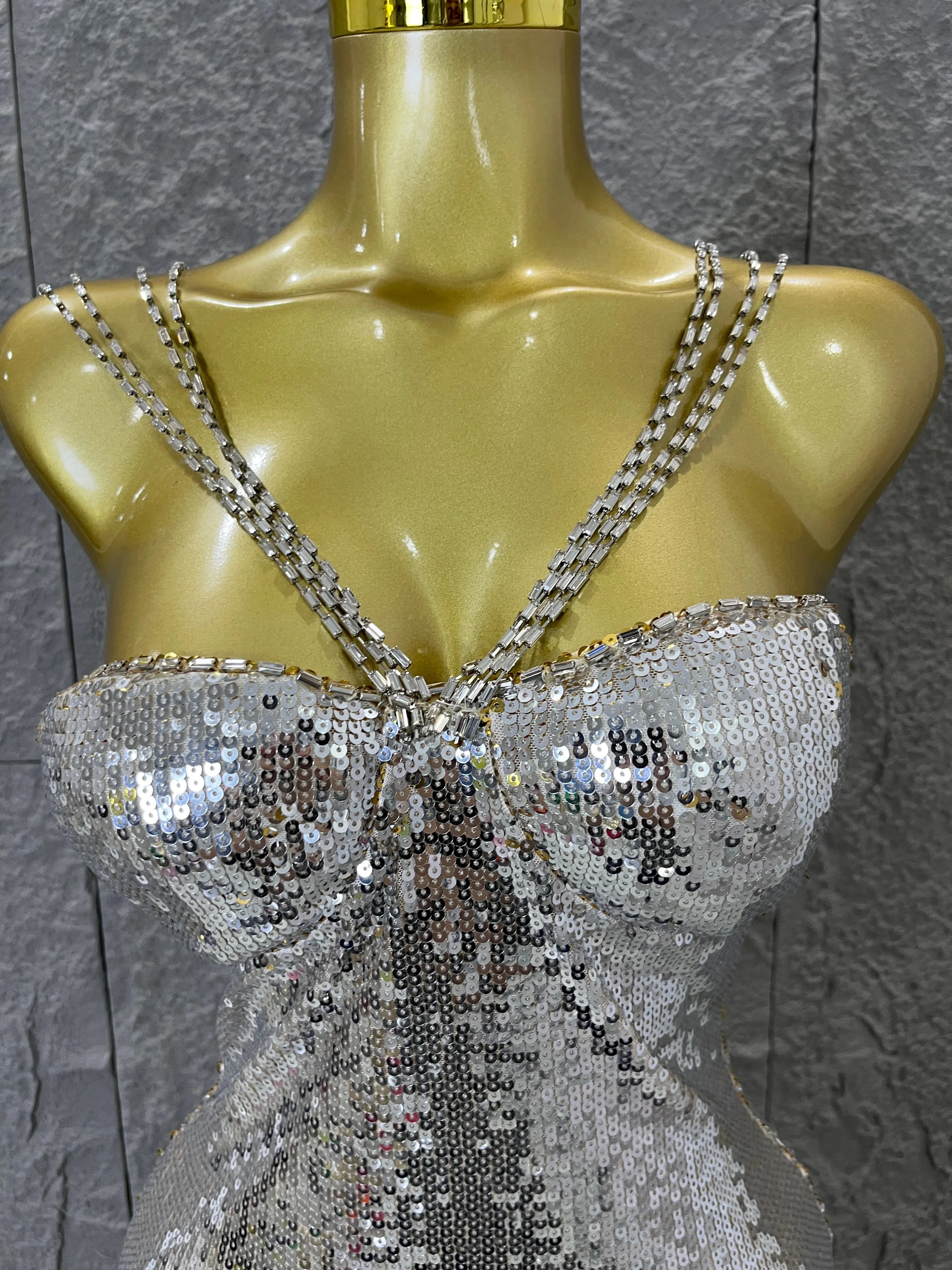 Classic Gold Sequin Mermaid Dress Rhinestone Chain Shoulder Straps Sweetheart Neck Formal Evening Gala Photoshoot Cocktail Party