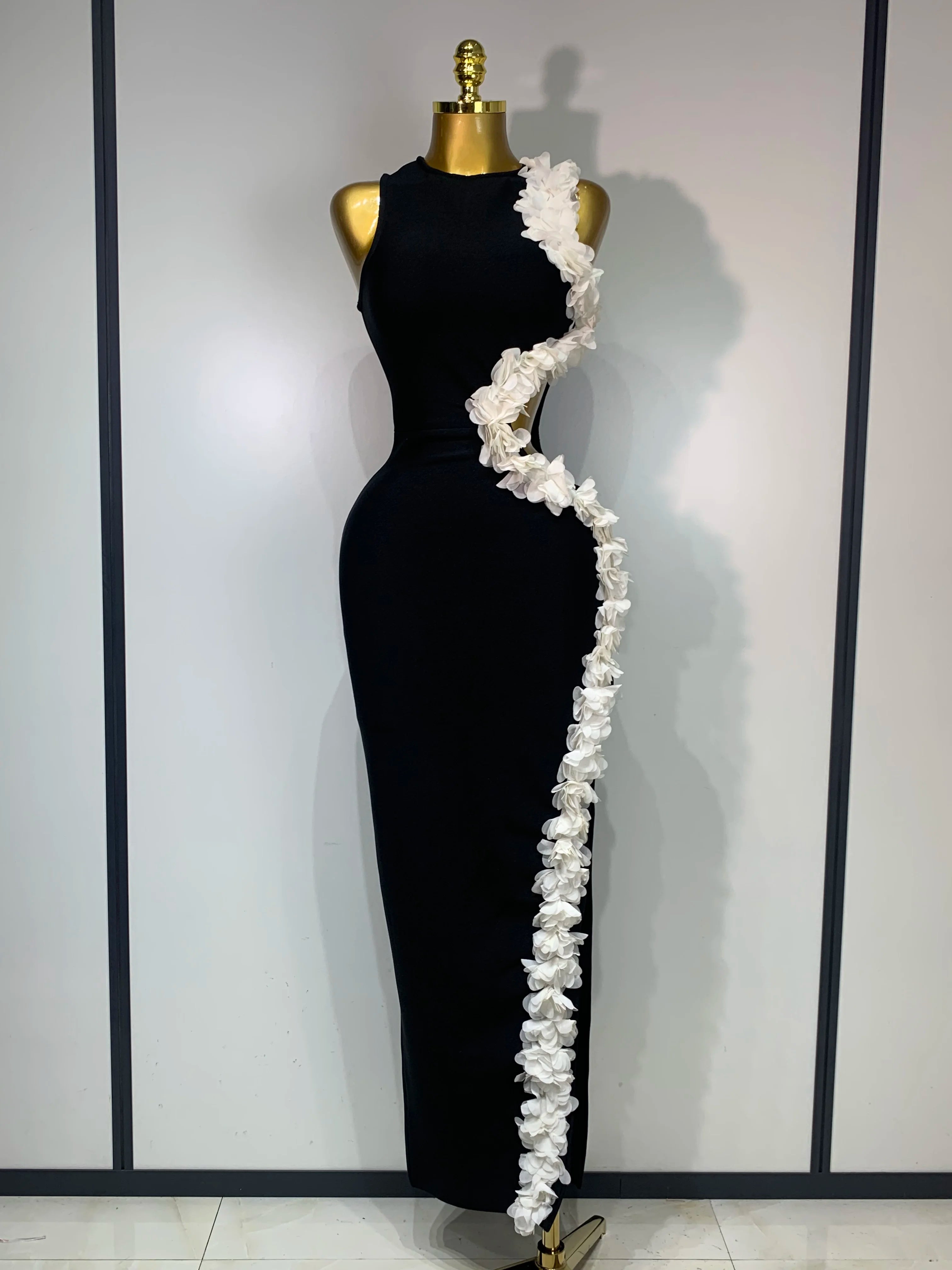 Women Sexy O Neck Flower Cut Out Maxi Long Bodycon Bandage Dress 2025 Celebrity Elegant Evening Club Party Birthday Dress black