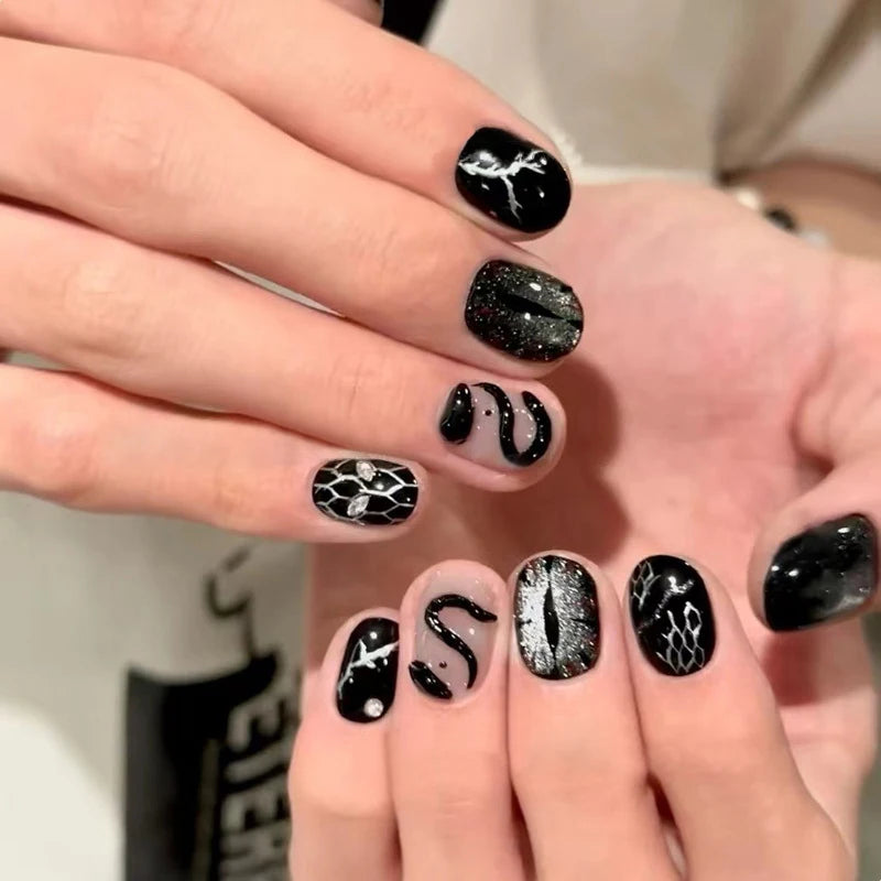 10Pcs Black Cat Eye Press on False Nails Glisten Little Snake Nail Art Short Round Spice Girl Ballet Finished Wearable Fake Nail