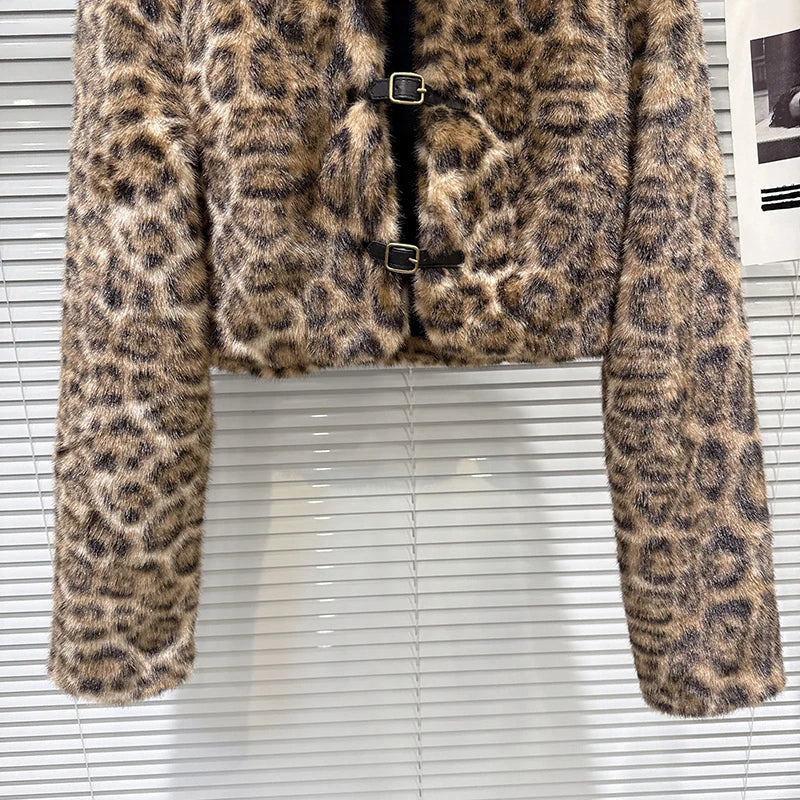 Winter New Fashionable Leopard Print Buckle Belt Fur Short Coat For Women High Street Warm Jacket Female 11A07955