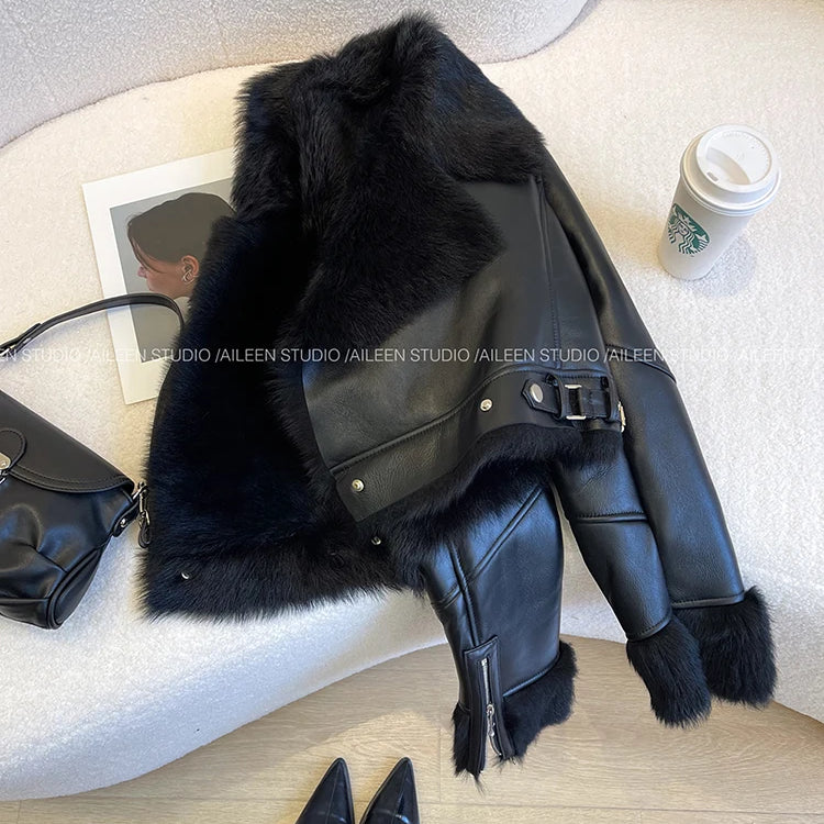 Lautaro Autumn Winter Cool Short Loose Black Thick Warm Soft Hairy Faux Sheepskin Coat Women Luxury Designer Fluffy Jacket 2025