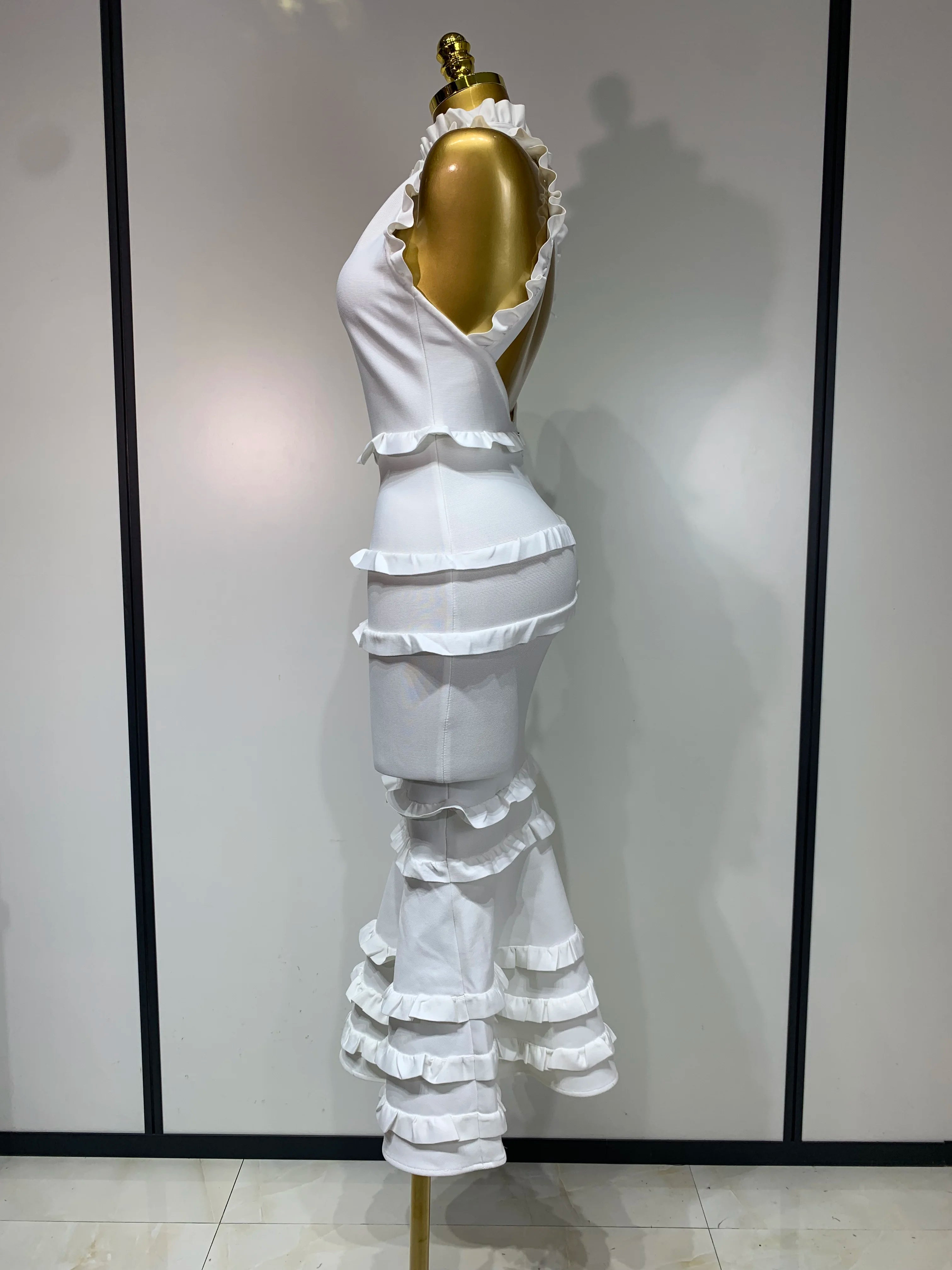 2025 New High quality White Elagant Retro Ruched High Collar Bodycon Bandage Dress Evening Party Fashion Simple Birthday Gown