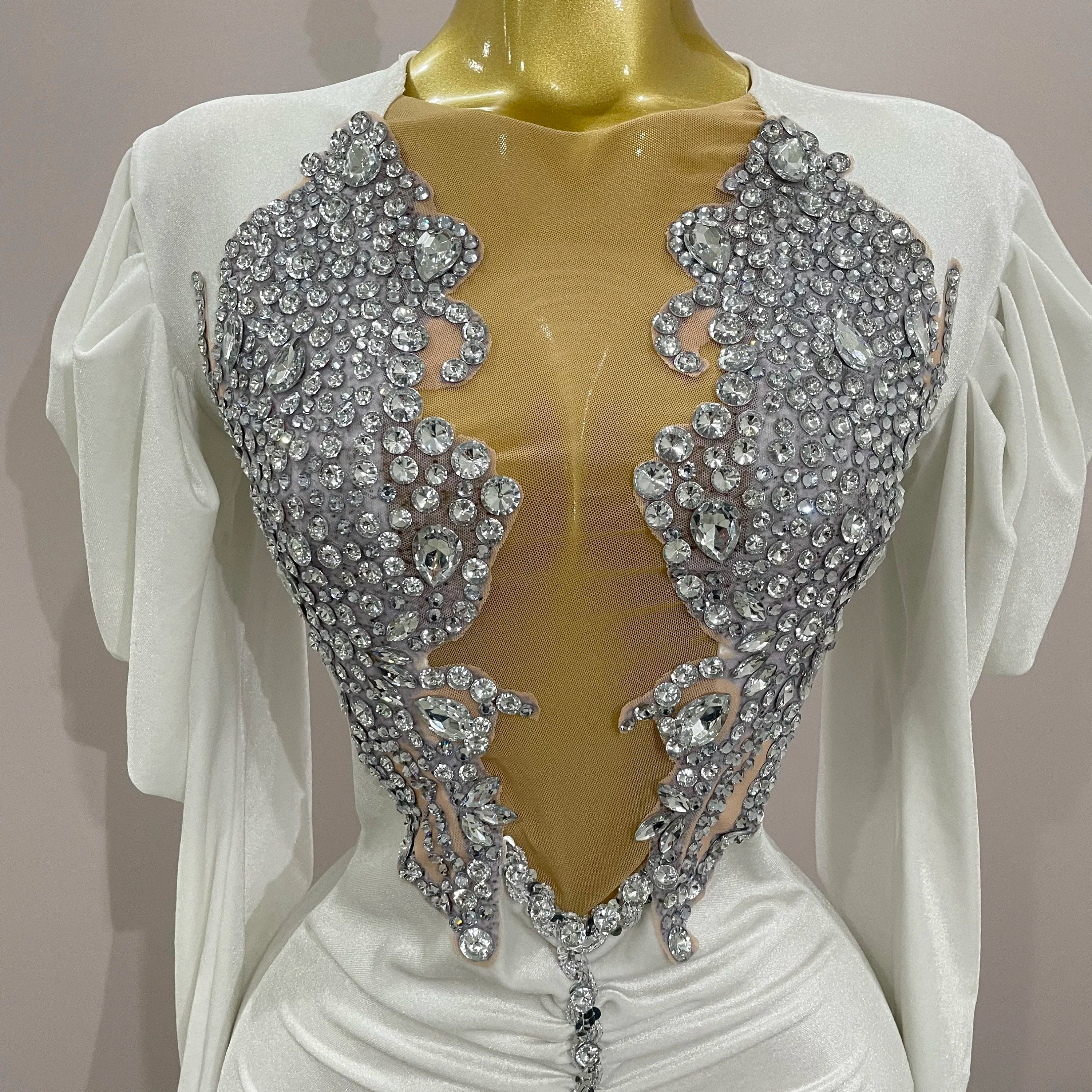 Luxury Sparkly Crystals Sexy Mesh White Velvet Short Dress 2025 Women Elegant Evening Prom Birthday Party Dresses Stage Costume