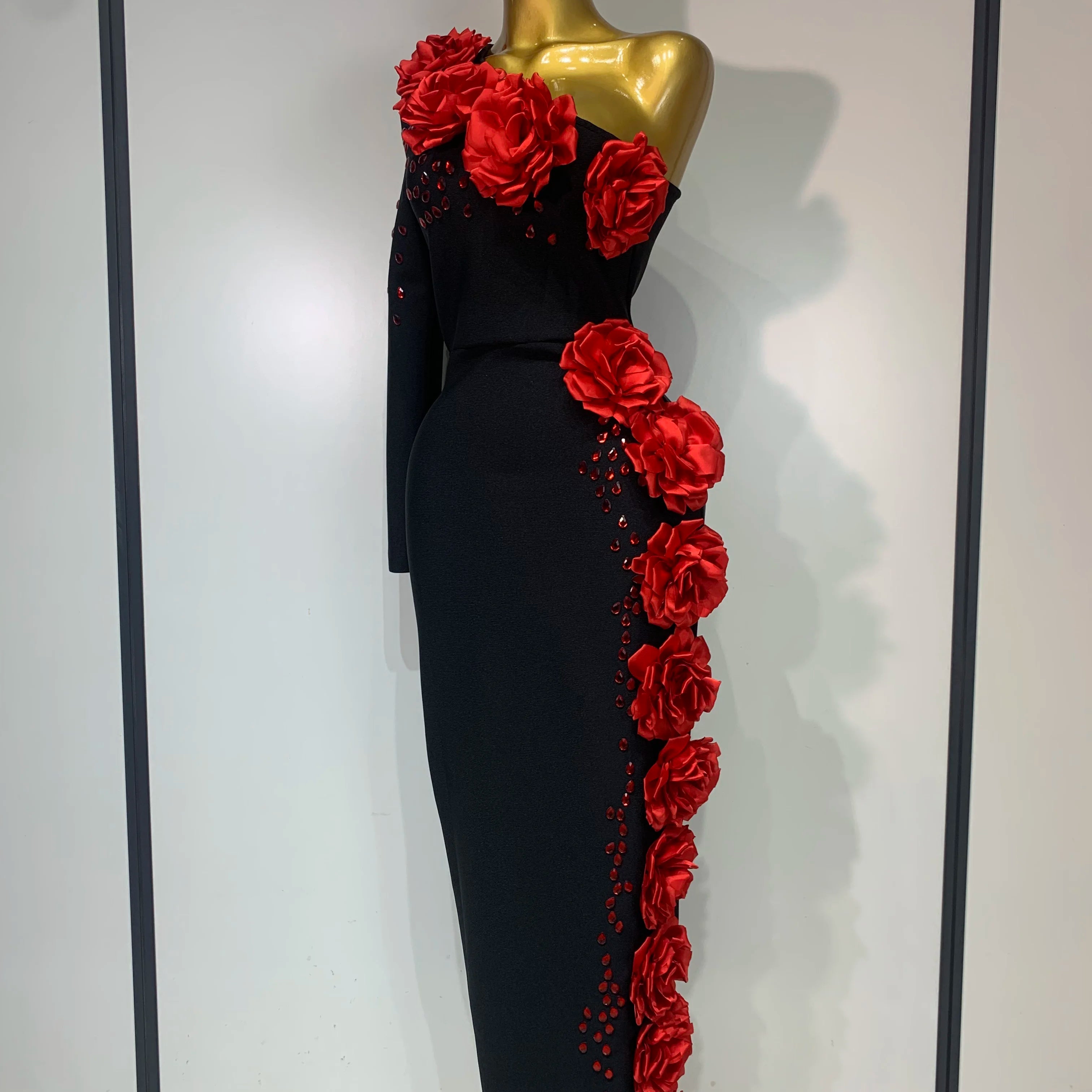 Women Luxury Black Single Sleeve Bandage Dress Red Appliquies Elegant Luxury Rhinestones Birthday Celebrity Evening Party Gowns