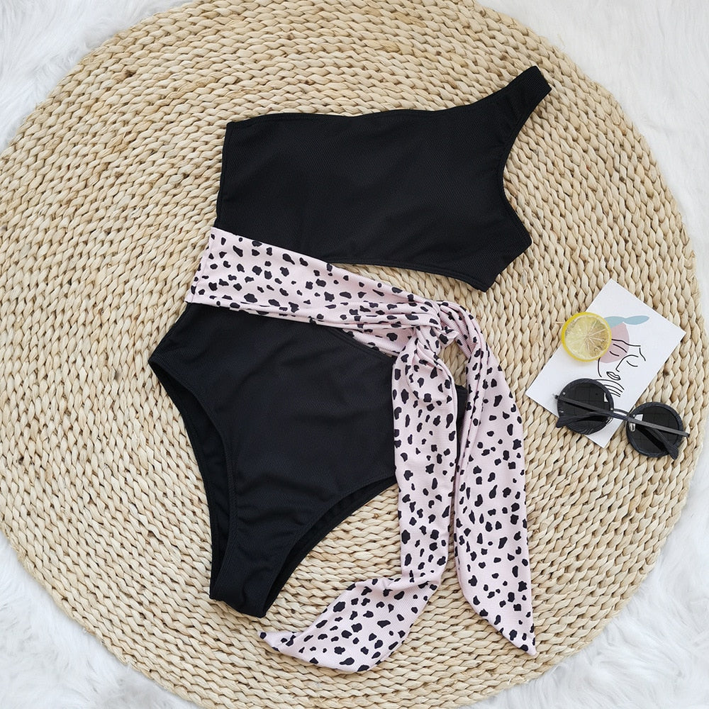 Plain One-Shoulder Midriff Outfit Strap Bikini Set Leopard