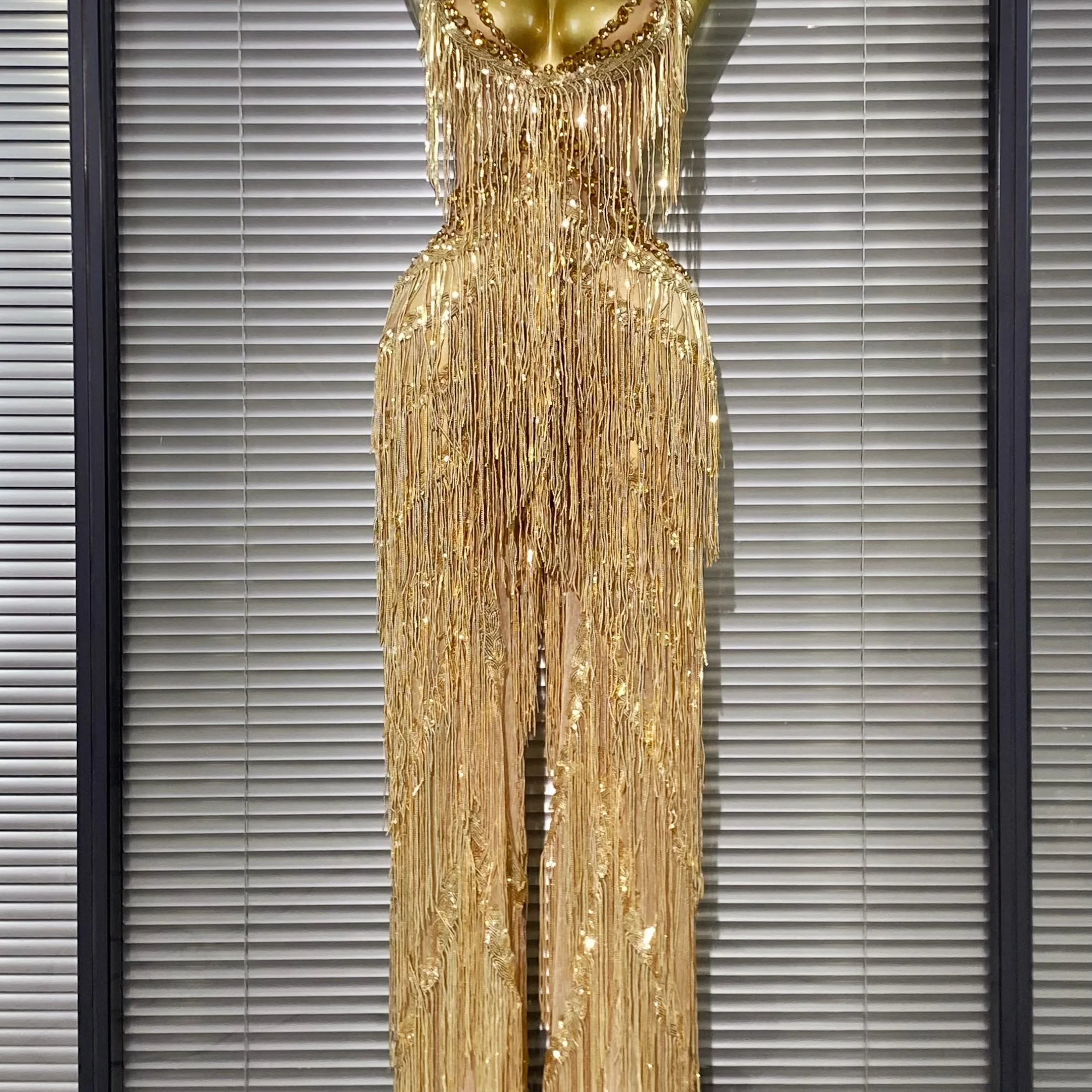 Golden Sequins Tassle Sexy V-Neck Hollow Out Jumpsuit Fashion Woman Woman Party Outfit Stage Performance Costume