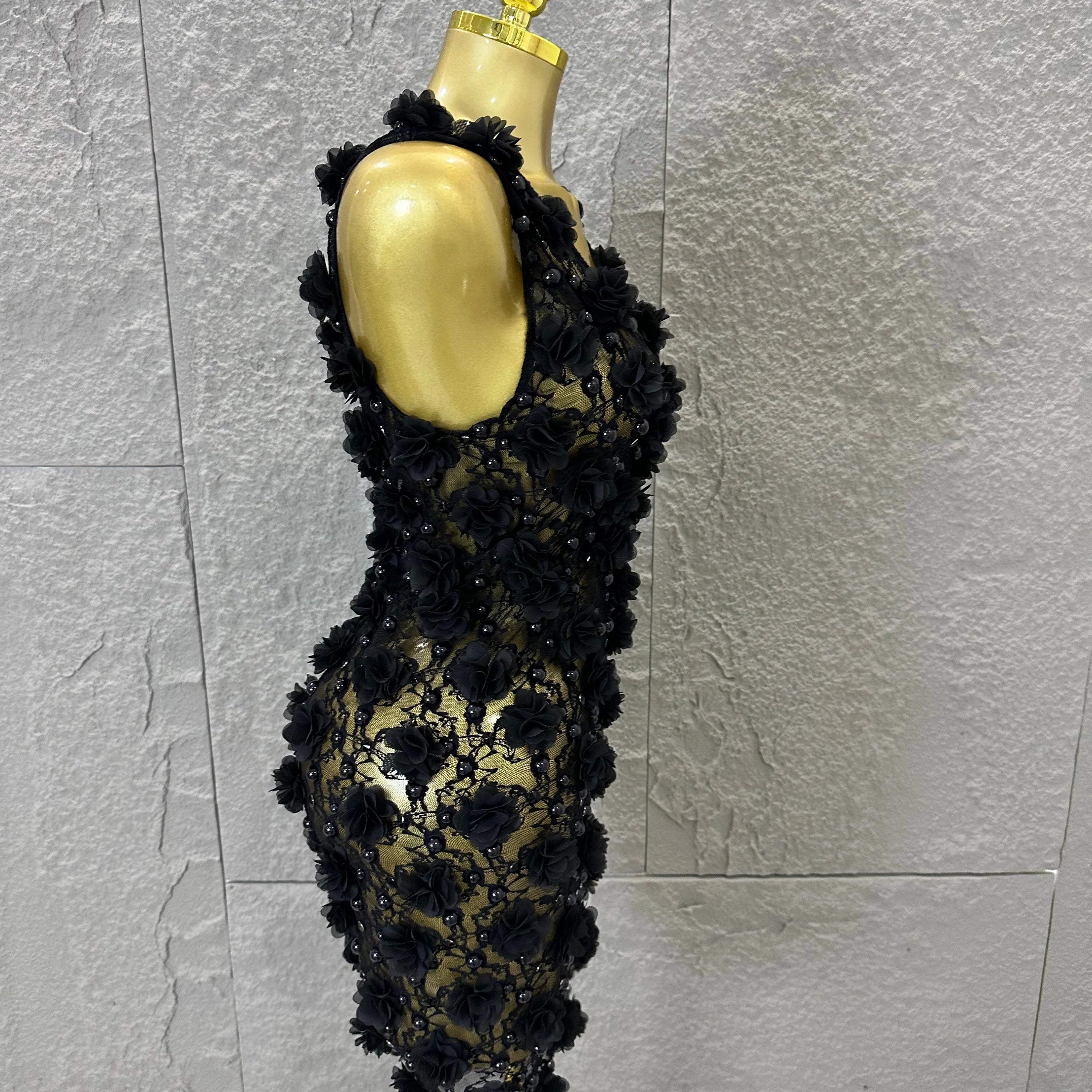 Luxury Black Sheer Mesh Floral Appliqué Mini Dress Deep V Neck Fitted Bodycon Formal Dinner Cocktail Event Party Dress