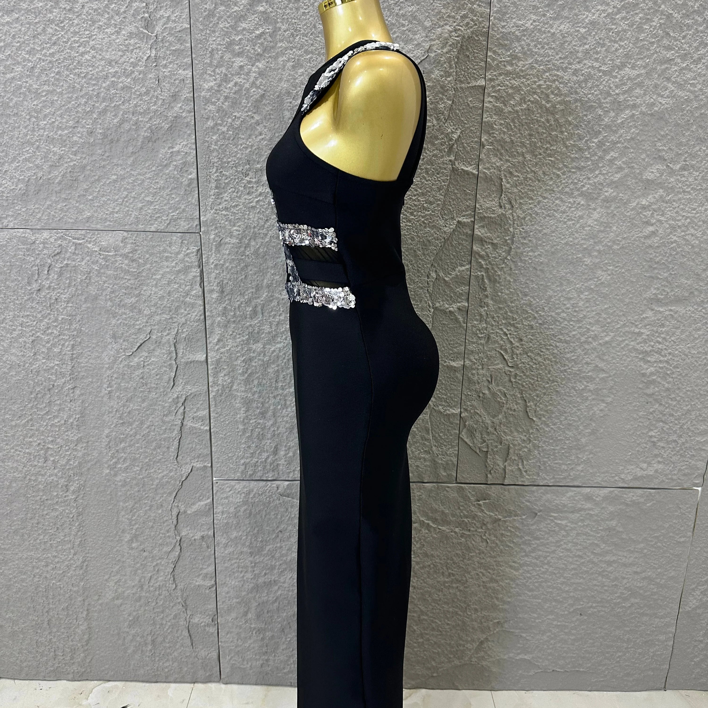 Elegant Black Halter Neck Maxi Dress Women Sexy Crisscross Crystal Embellished Sheer Mesh Cutout Waist Form-Fitting Outfit
