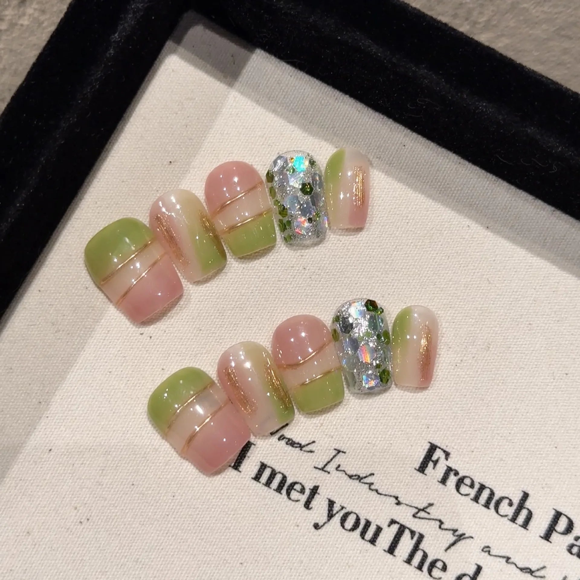 10Pcs Short Square Sweet Handmade False Nails Cute Cartoon Nail Design Shimmery Cat Eye Press on Gel Nail Manicure Tips for Girl