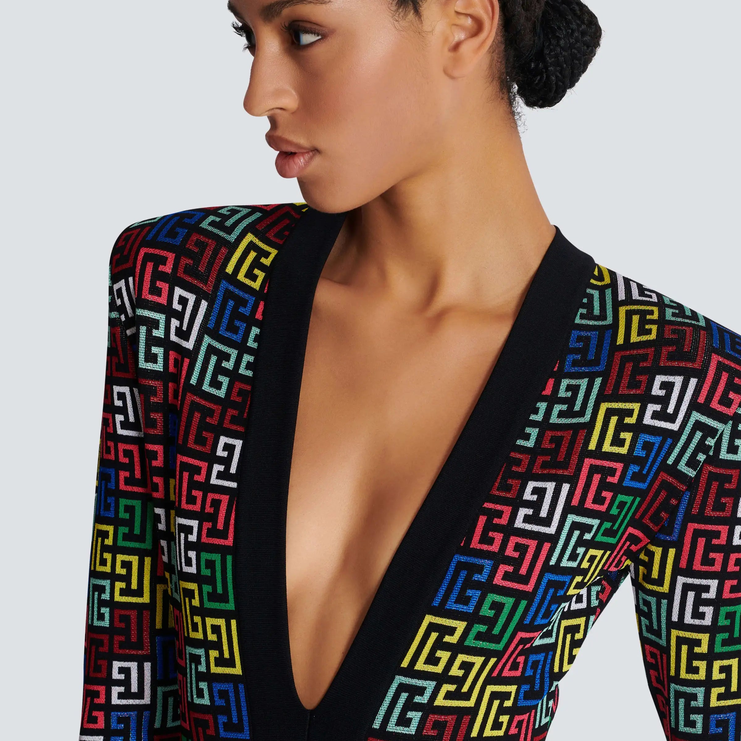 2024 Women Long Sleeve Deep V-Neck Bodycon Mini Jacquard Bandage Dress Elegant Evening Party Cocktail Outfit