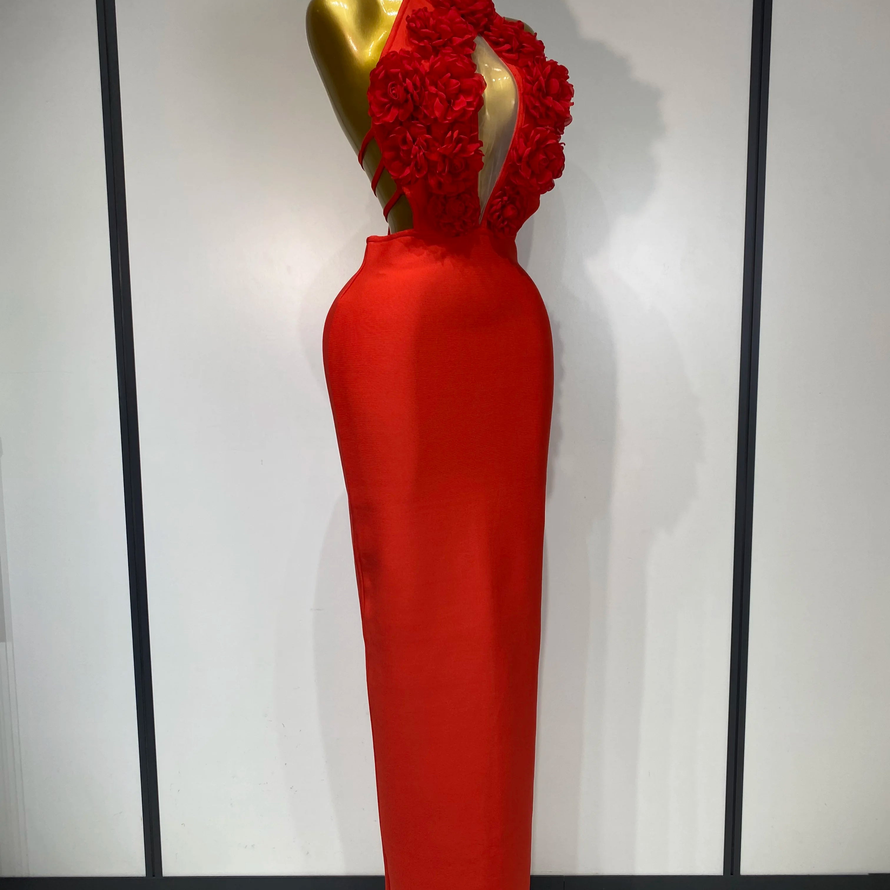 2025 New Women Sexy Halter Hollow Out Flowers Bodycon Bandage Dress Red Backless Elegant Party Luxury Birthday Wedding Dresses