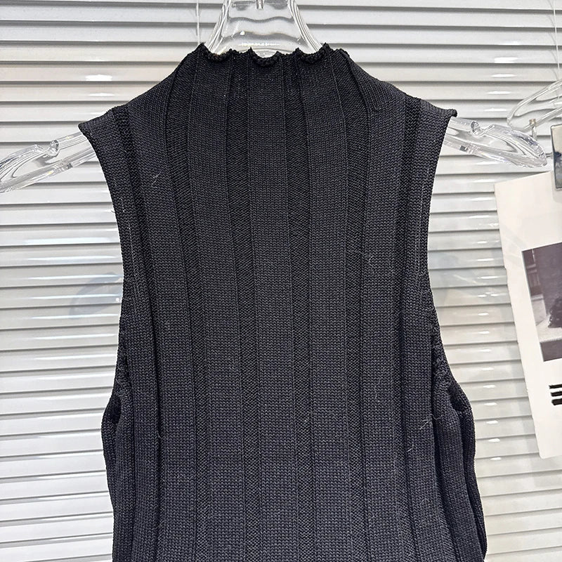 Winter New Fashion Off-Shoulder Belted Slim Knitted Vest For Women Solid Color Versatile Long Sleeveless Top 11A07505