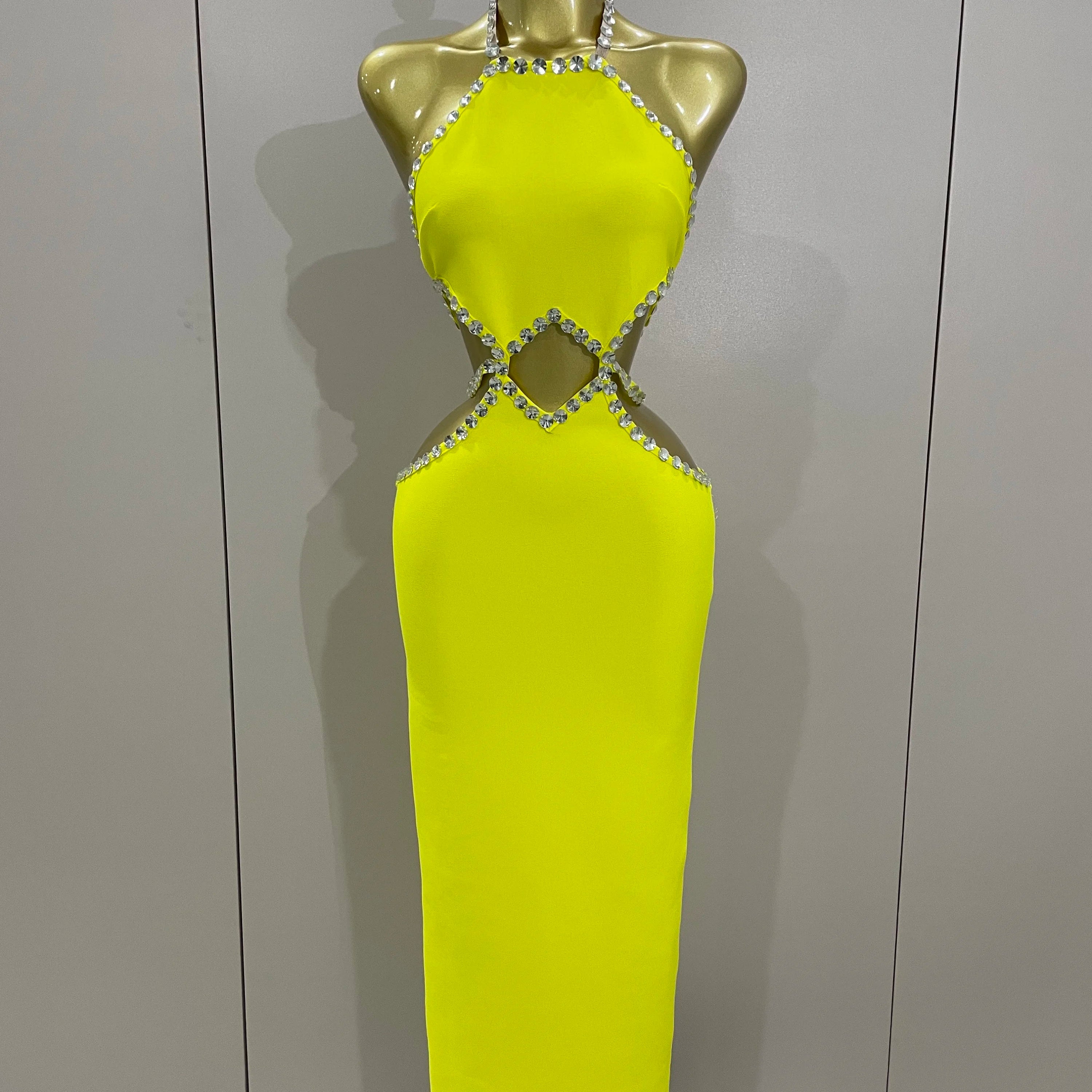 Luxury Sexy Backless Halter Beading Maxi Long Lemon Yellow Bandage Dress 2025 Women Elegant Evening Club Birthday Party Dress Lemon yellow