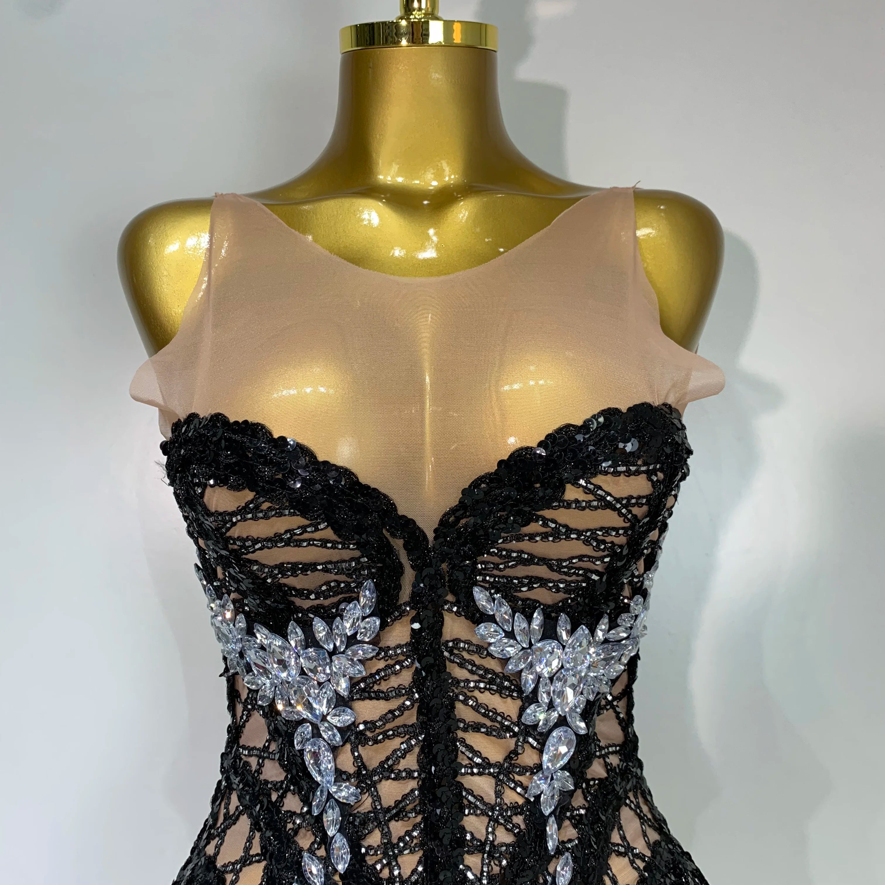 Luxury Birthday Sparkle Sequins Diamonds Long Tassel Sleeveless Mini Dress Women Red Carpet Goddess Stage Performance Costume