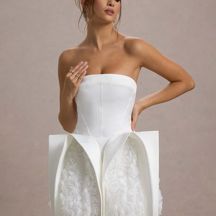 VC Chic Strapless White Mini Dress with Exquisite Floral Embellishments for Wedding-Related Function Gown