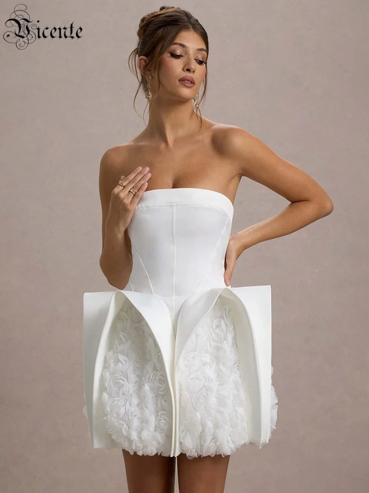 Chic Strapless White Mini Dress with Exquisite Floral Embellishments for Wedding-Related Function Gown
