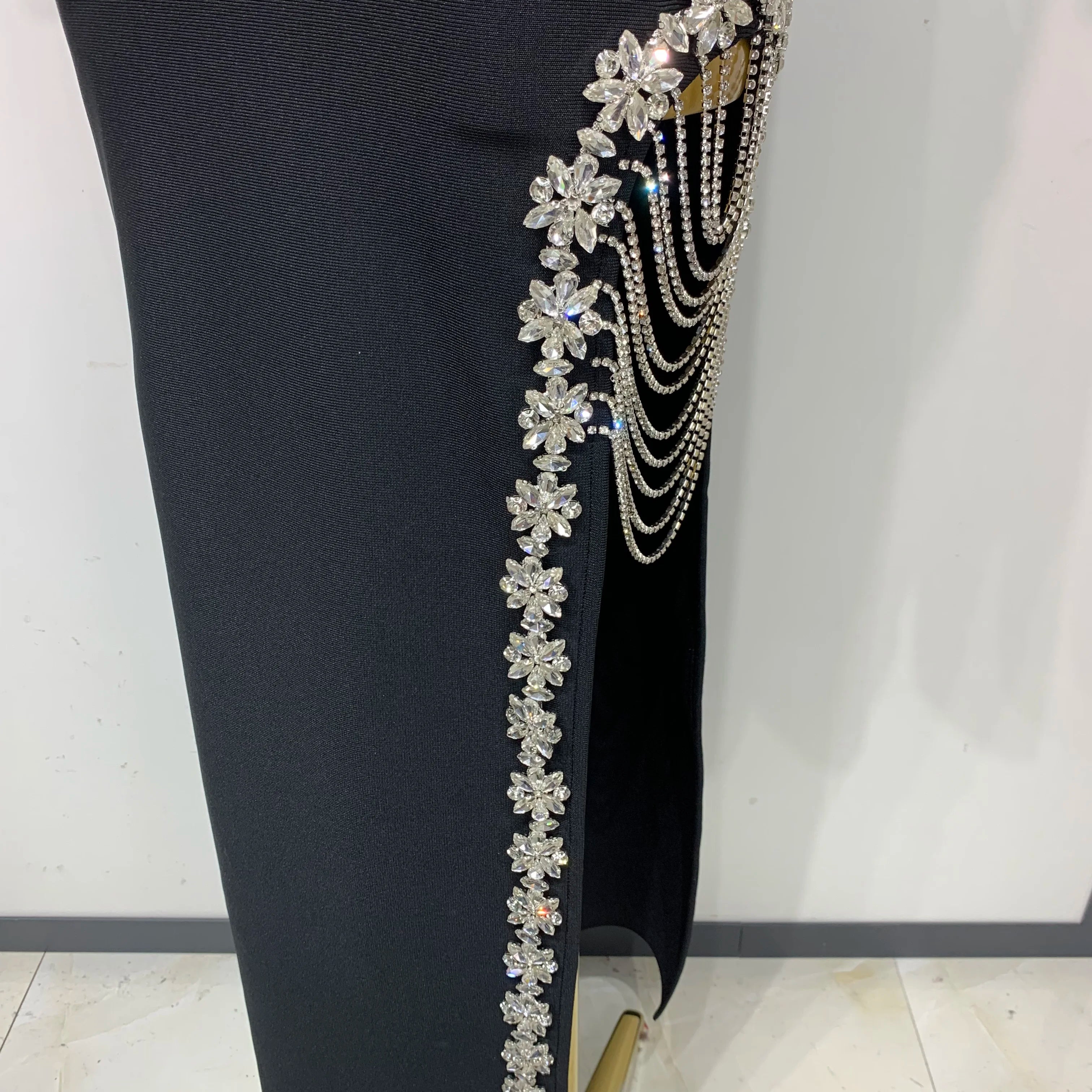 Women Long Sleeve Sexy Shinning Crystal High Split Bodycon Long Bandage Dresses Elegant Evening Party Birthday Cocktail Outfit