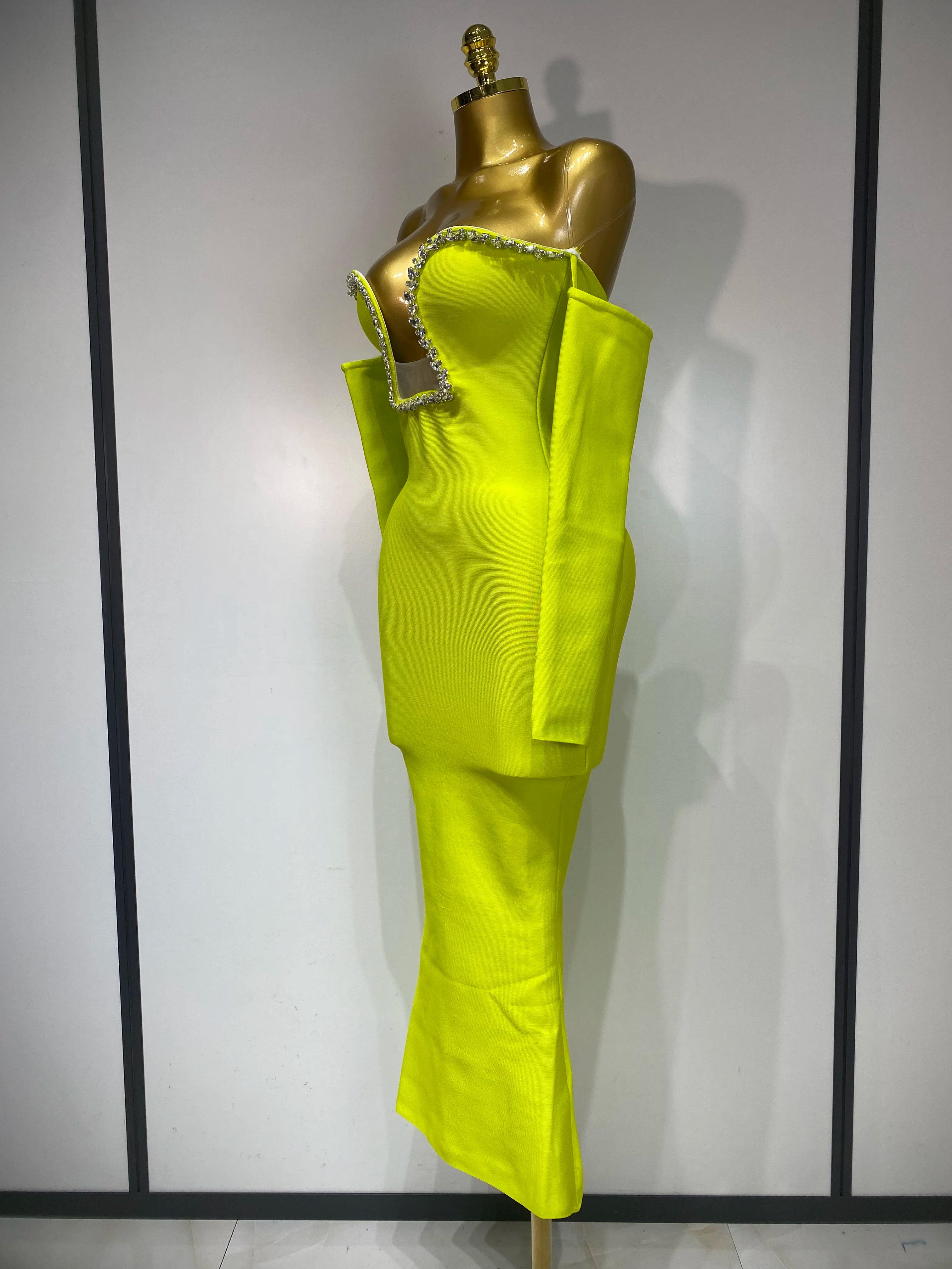 WomenSexy Off Shoulder Luxury Diamonds Long Bodycon Bandage Dress 2025 Celebrity Elegant Prom Gown Birthday Club Cocktail Dress