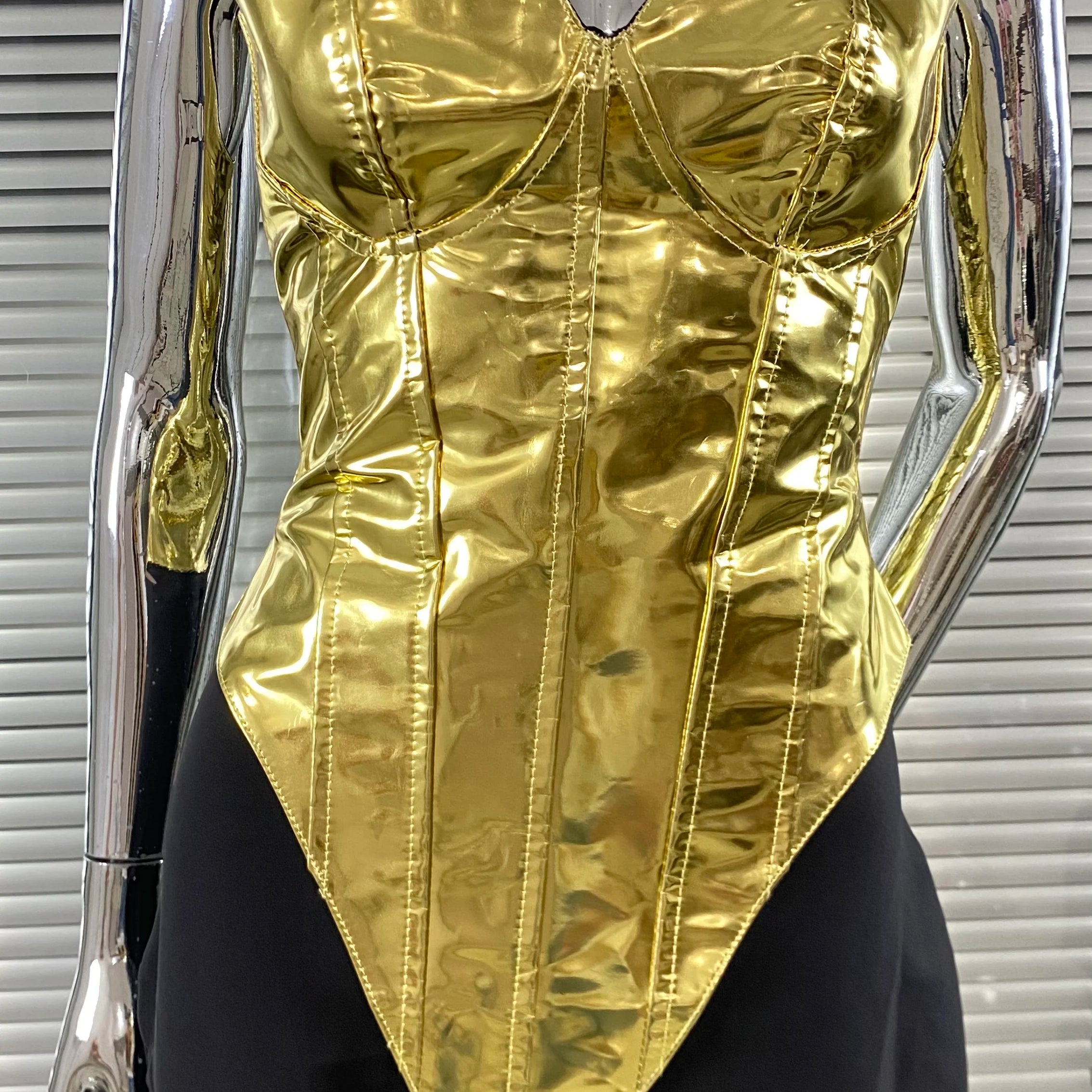 2025 Fashion Glod PU Woman Set Strapless Tops And Package Hips Balck Skirt 2 Pieces Evening Party Outfit Performance costume