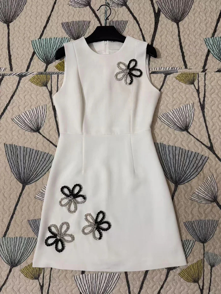 Solid Slimming Elegant Dresses for Women Round Neck Sleeveless Patchwork Bead Fashion Mini Dress Female Clothing WHITE