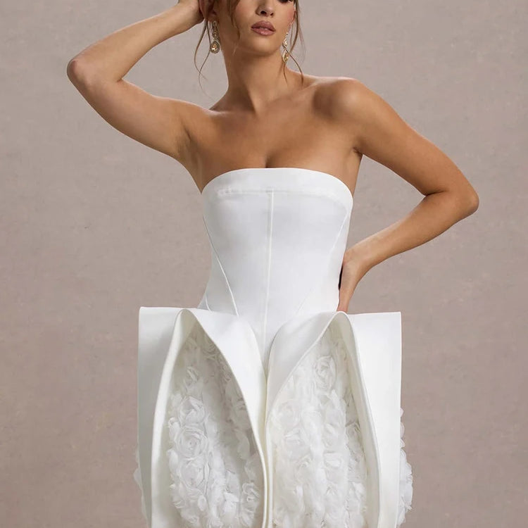 Chic Strapless White Mini Dress with Exquisite Floral Embellishments for Wedding-Related Function Gown