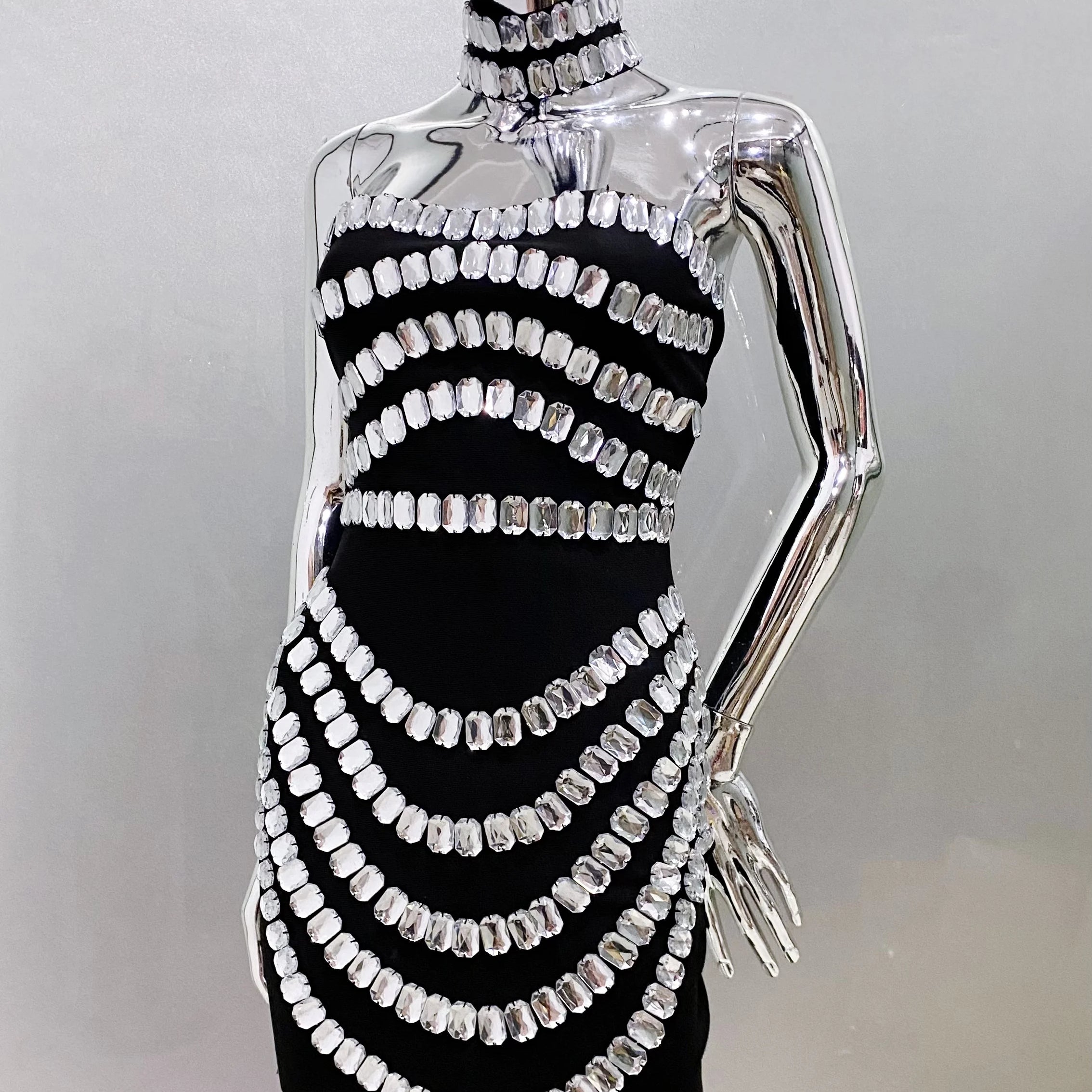 2025 Stylish Necklace Shining Diamonds Strapless Black Bandage Mini Dress Fashion Woman Party Vestido Celebrity Birthday Outfit