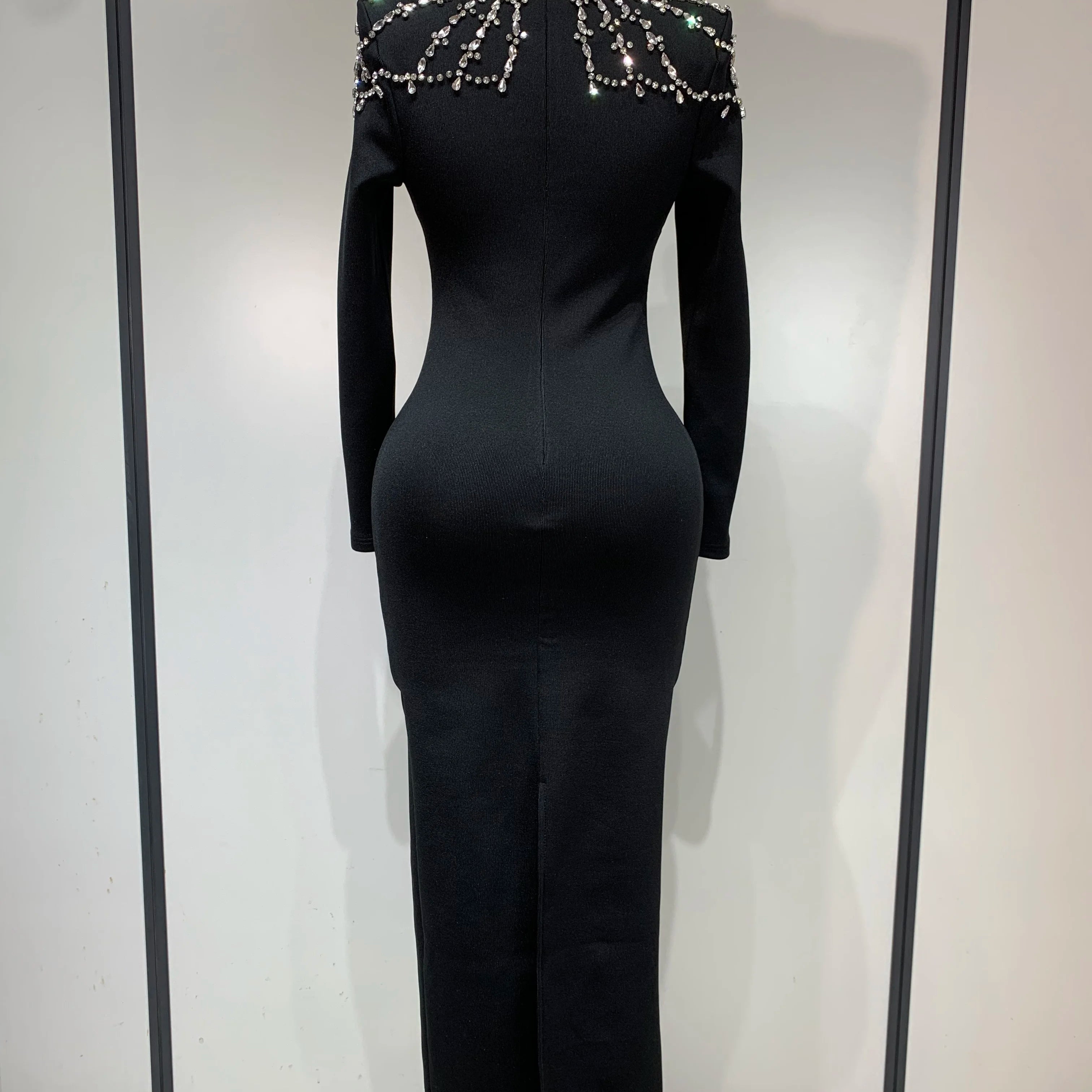 2025 New Luxury Birthday Dresses Diamond Tight Long Sleeve Square Neck Long Bandage Dress Women Wedding Evening Formal Gowns