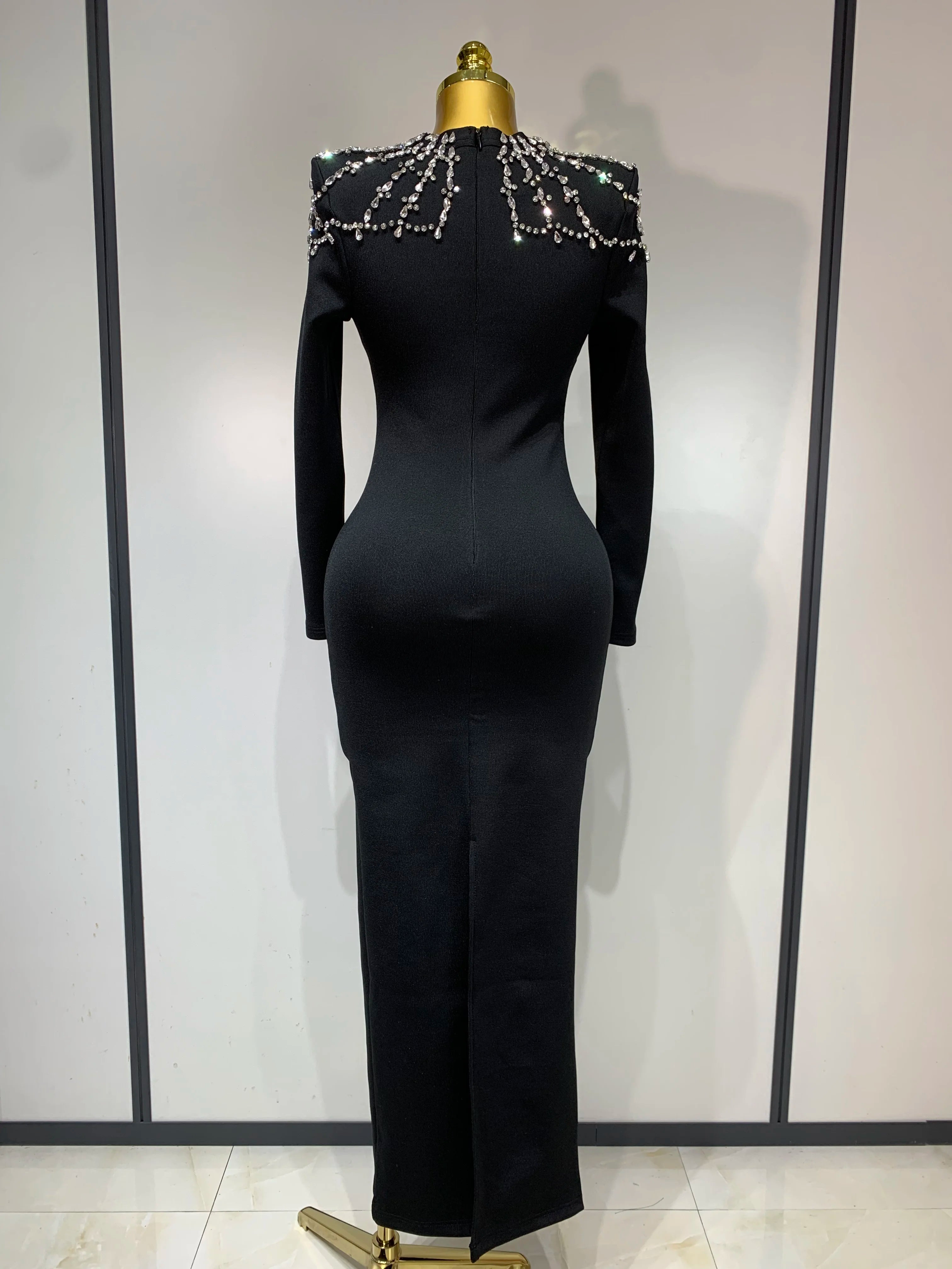 2025 New Luxury Birthday Dresses Diamond Tight Long Sleeve Square Neck Long Bandage Dress Women Wedding Evening Formal Gowns