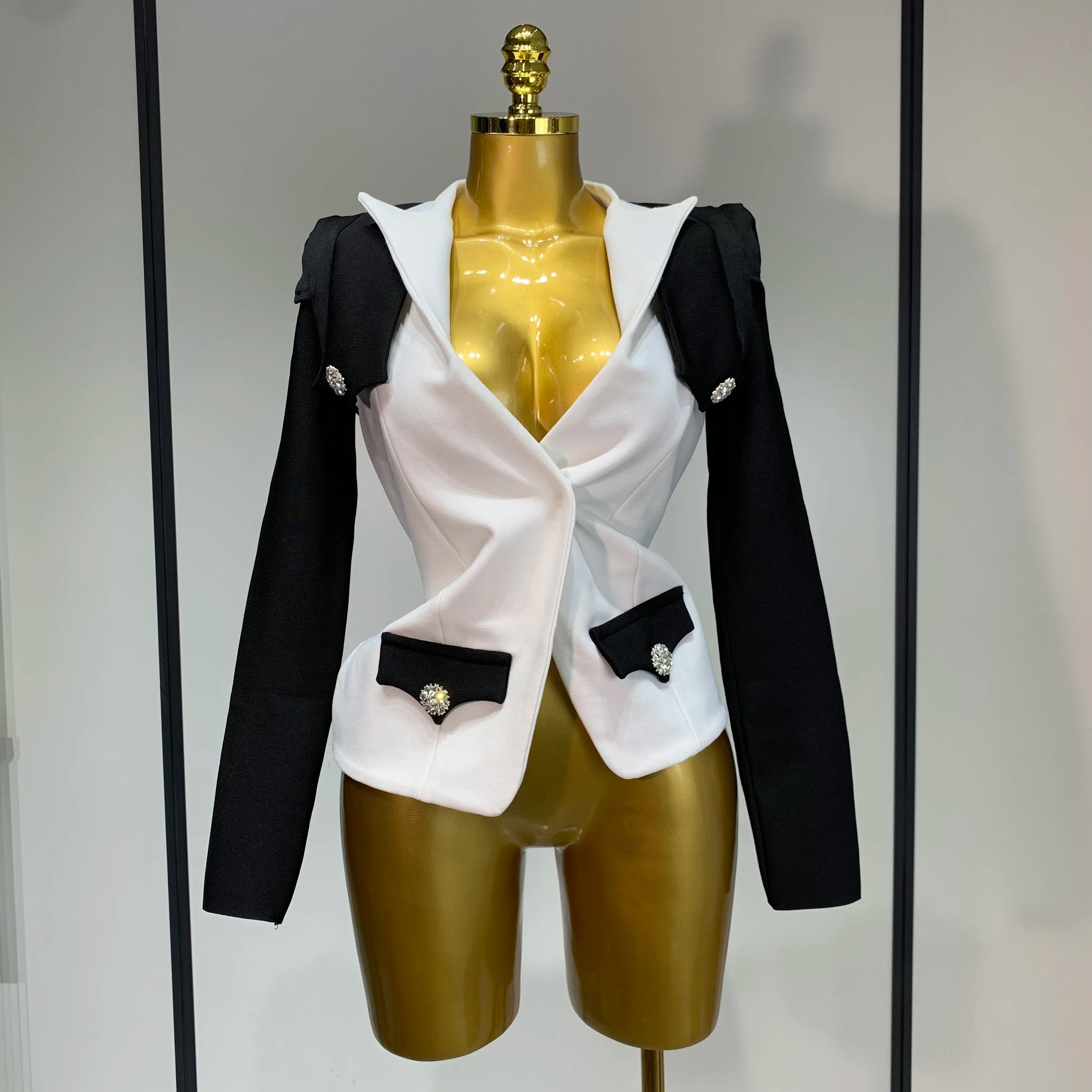 2025 New Designer Fashion Black White Bandage Jacket Two Piece Set Women Slim Fit Diamond Button Suit Jackets Coat WHITE