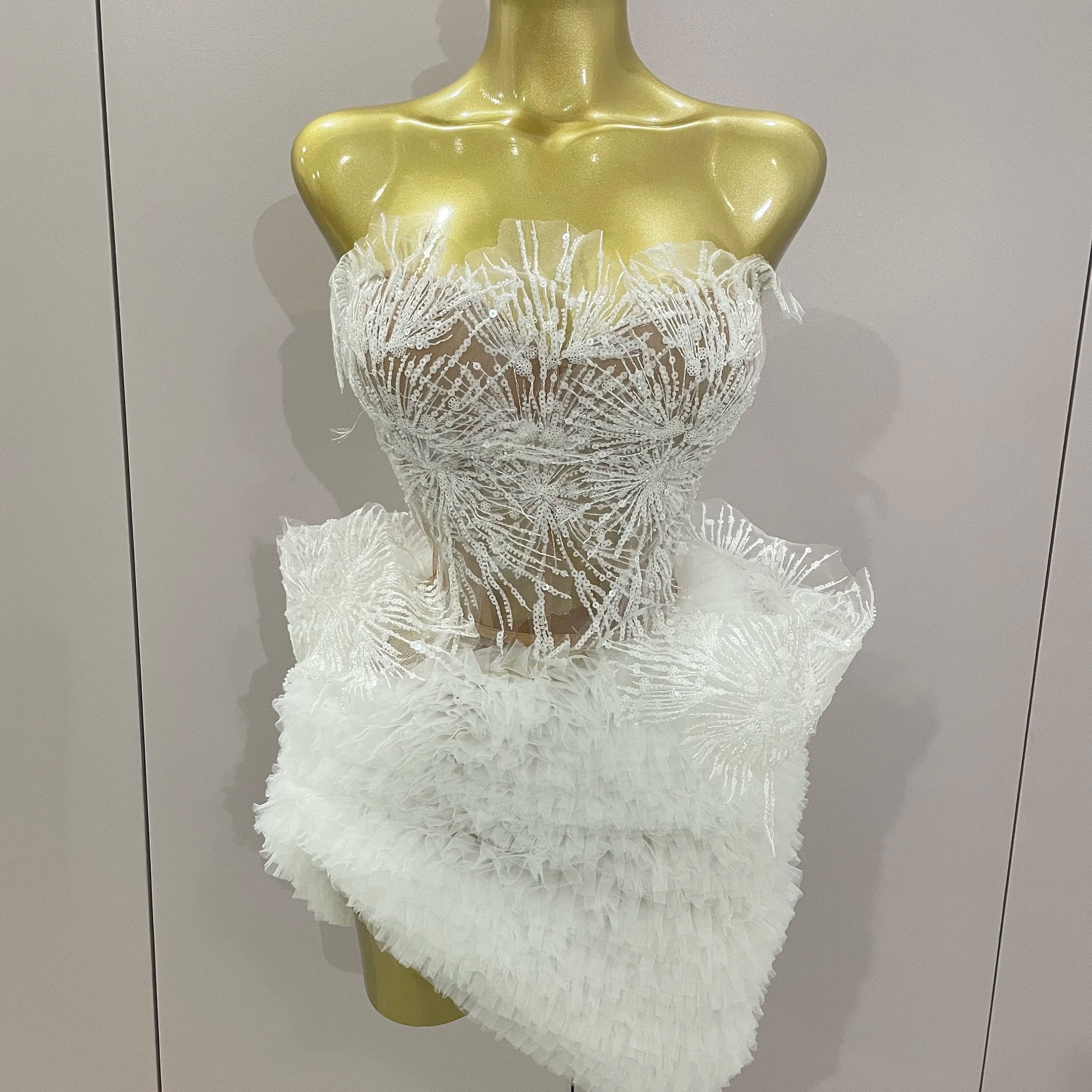 Stock Sexy White Lace Strapless Tops Ruffles Mini Skirt 2 PCS Set Women Evening Party Nightclub Singer Stage Performance Costume WHITE