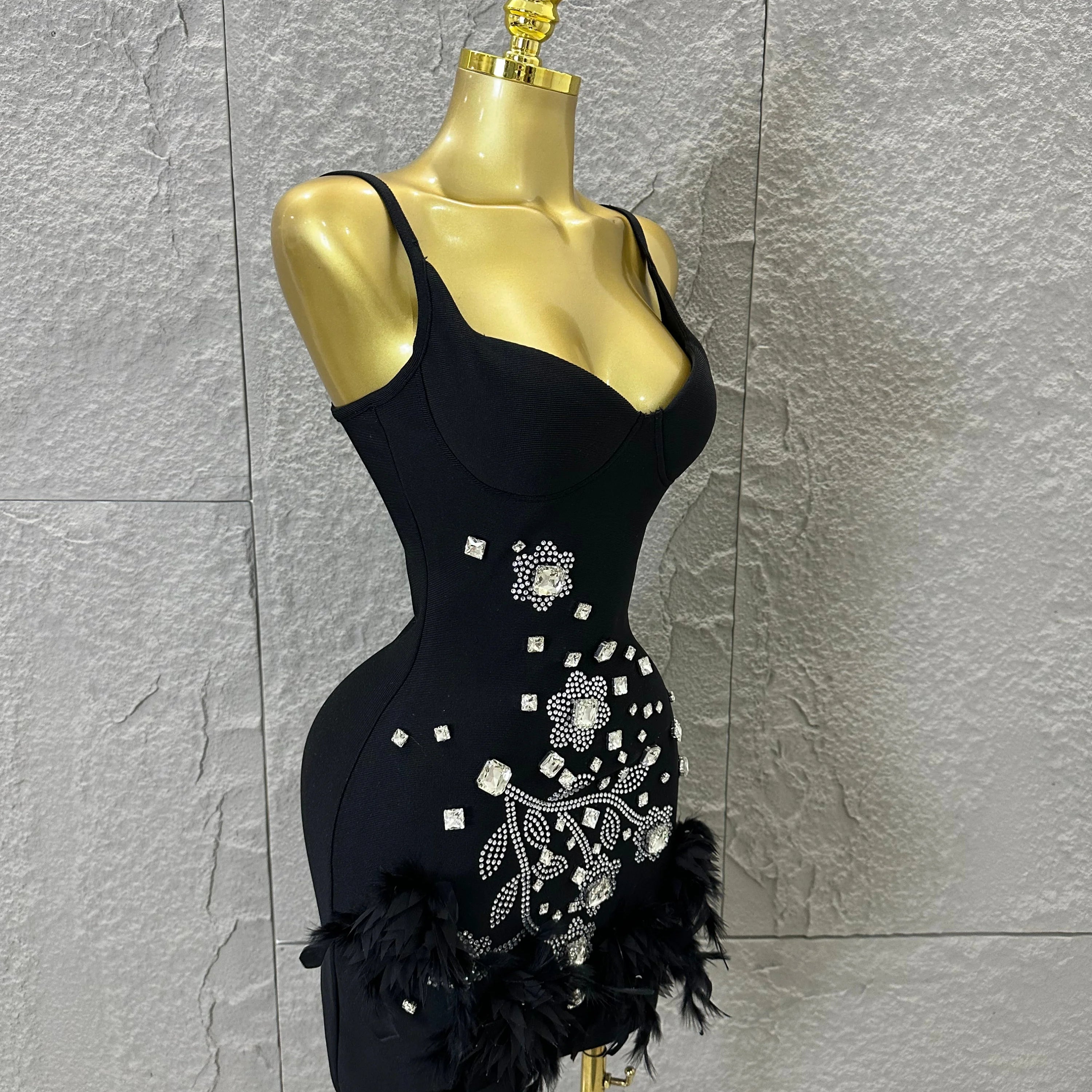 Elegant Red Spaghetti Strap Mini Dress Women Sexy Sweetheart Neck Crystal & Feather Form-Fitting Outfit Formal Event Costume
