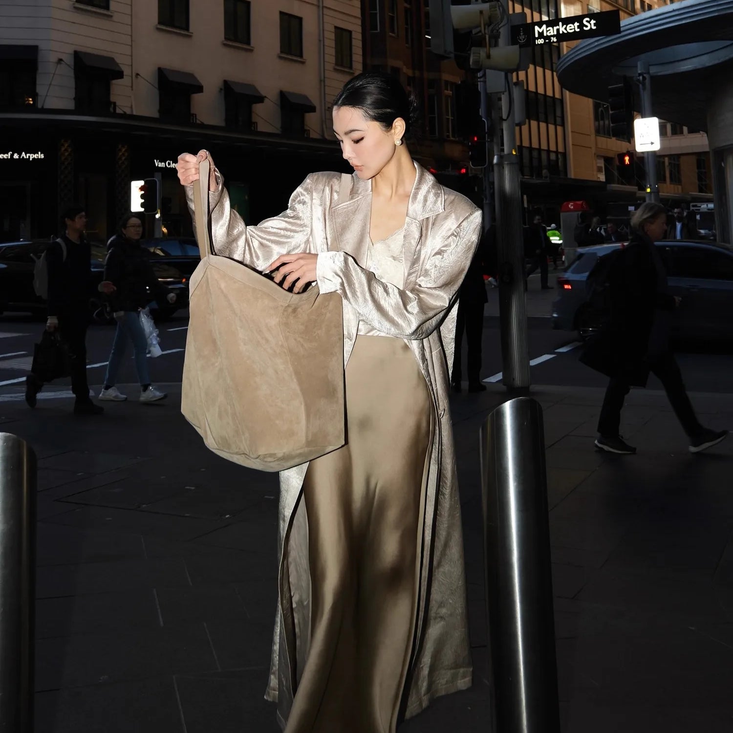 Lautaro Autumn Extra Long Thin Shiny Champagne Trench Coat for Women Shoulder Pads Elegant Stylish Luxury Designer Clothes 2025