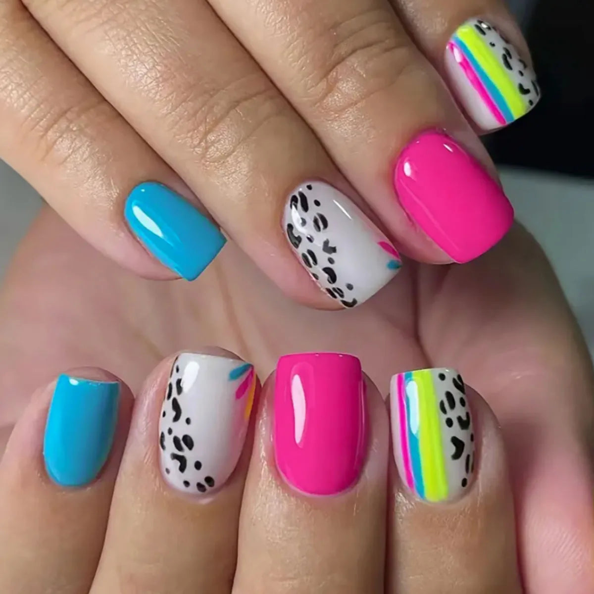 24pcs/set short square ballet fake nails gradient blue purple green pink autumn summer full cover nail tips press on false nail 1548