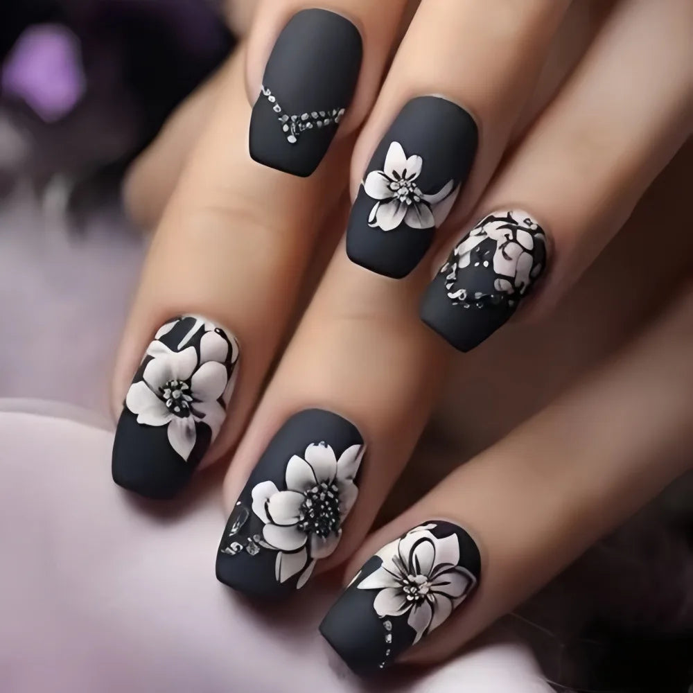 24pcs/set Medium long fake nails for women Spring summer flowers butterfly bee design faux ongles tips press on false nail art 1957